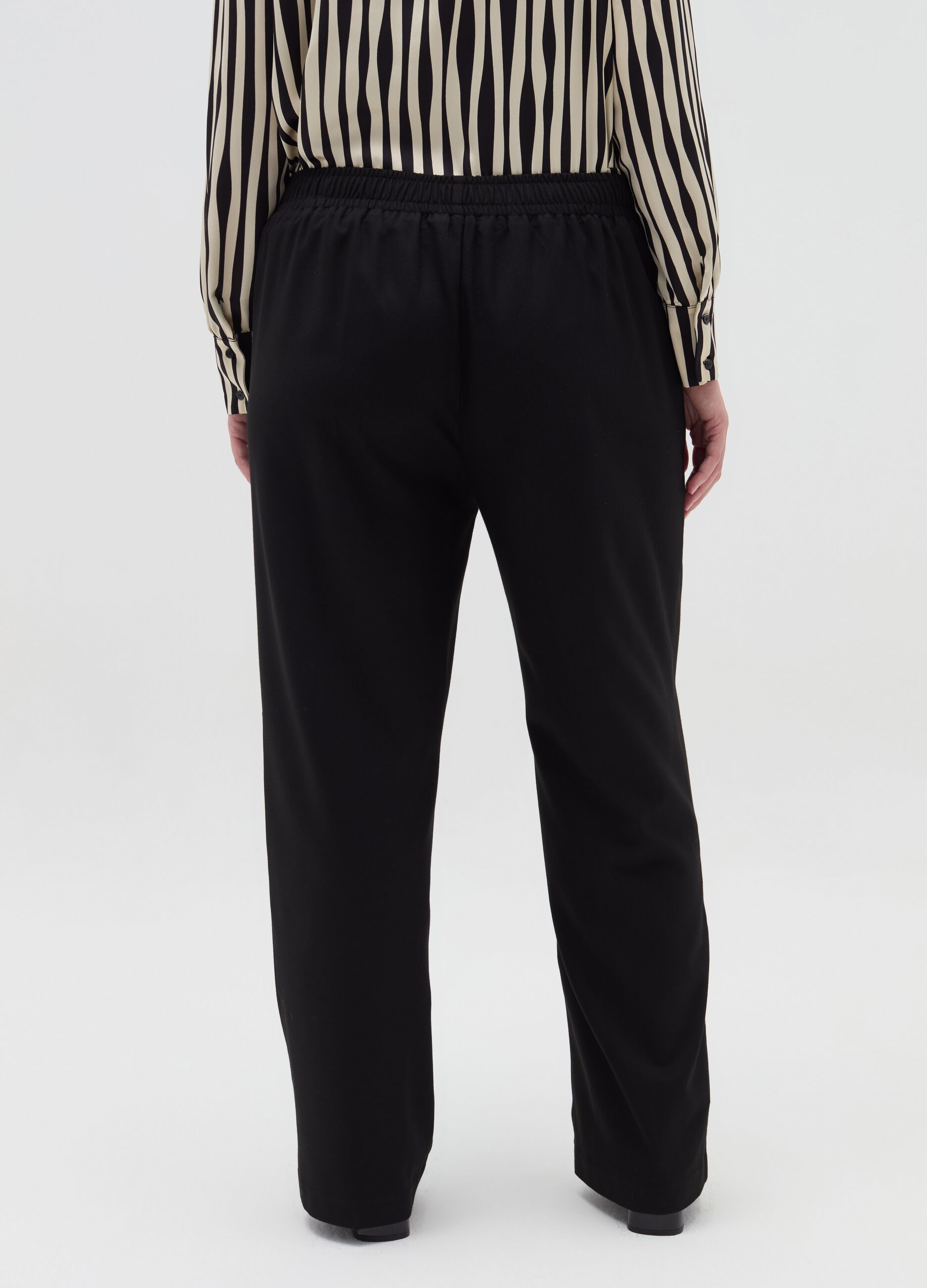 Curvy straight-fit trousers