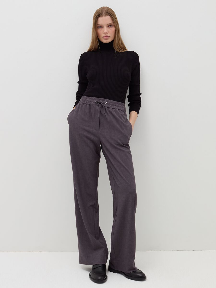 Relaxed-fit trousers with drawstring_0