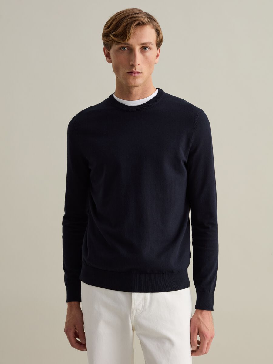 Round neck pullover_2