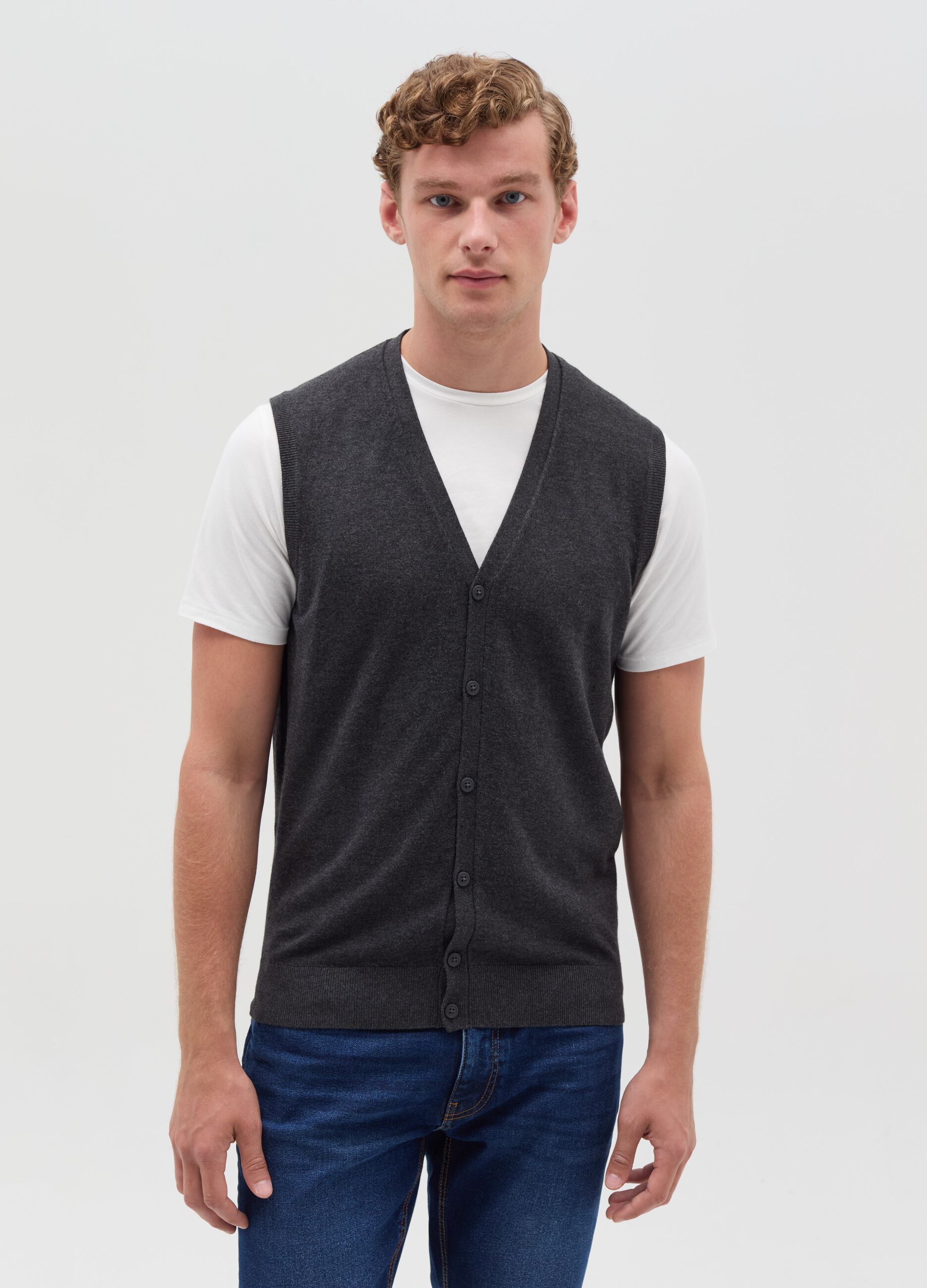 Gilet with V neck