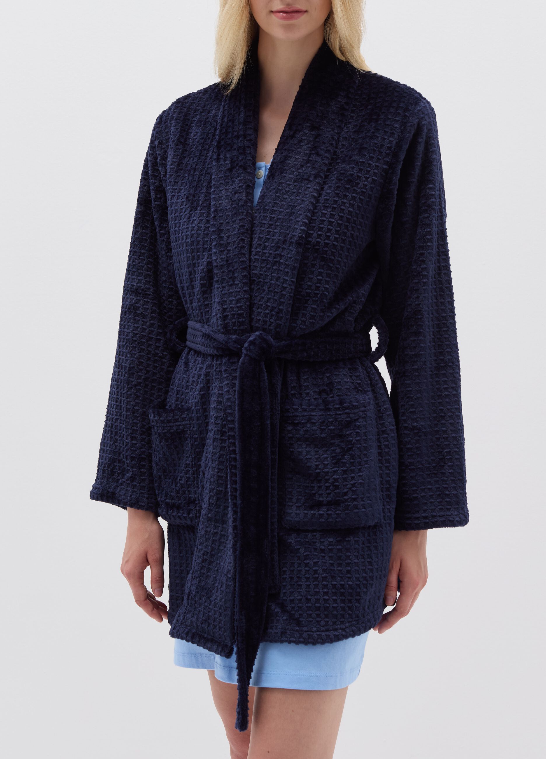 Short dressing gown in waffle weave