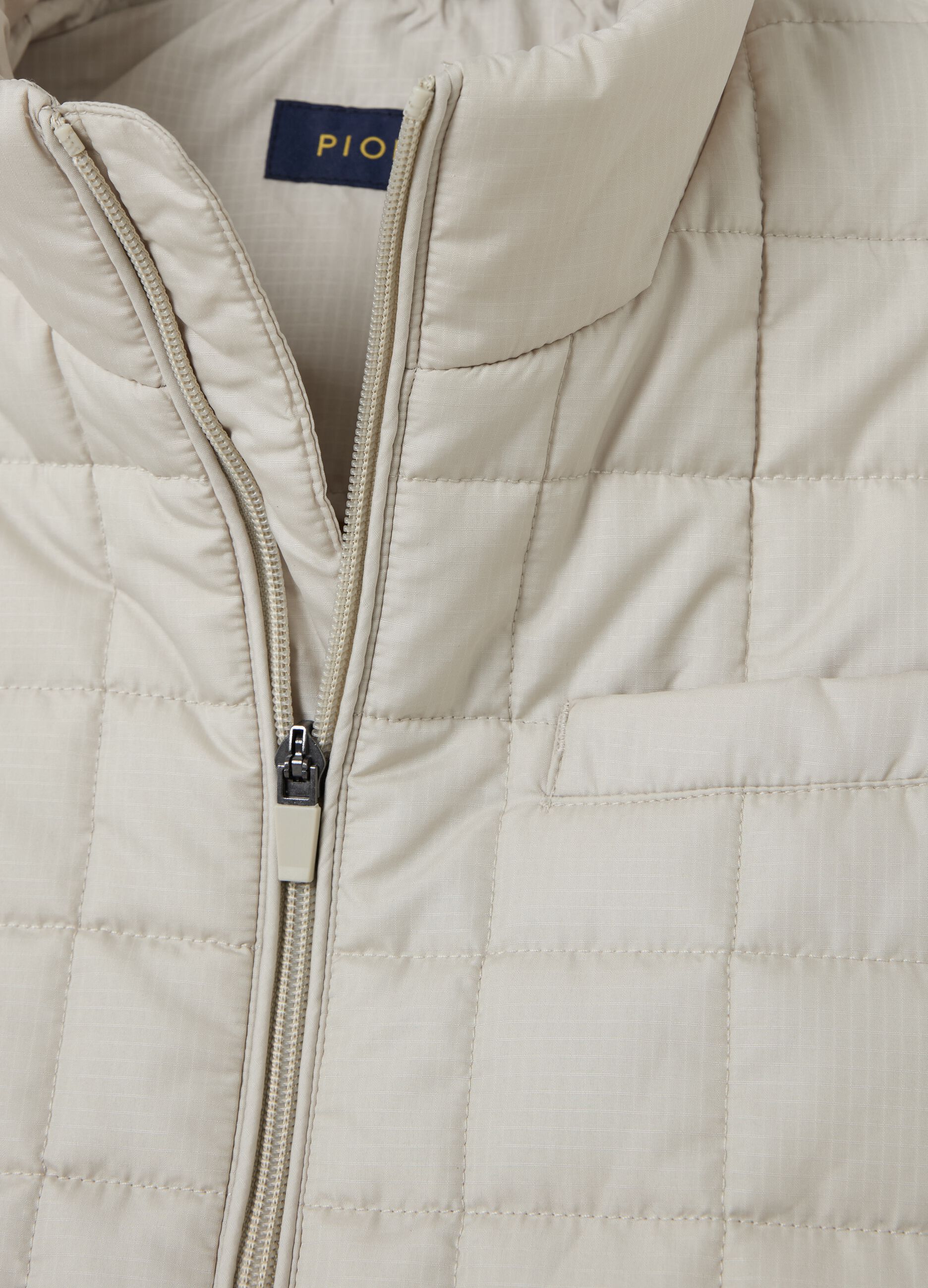 Contemporary gilet with ripstop weave