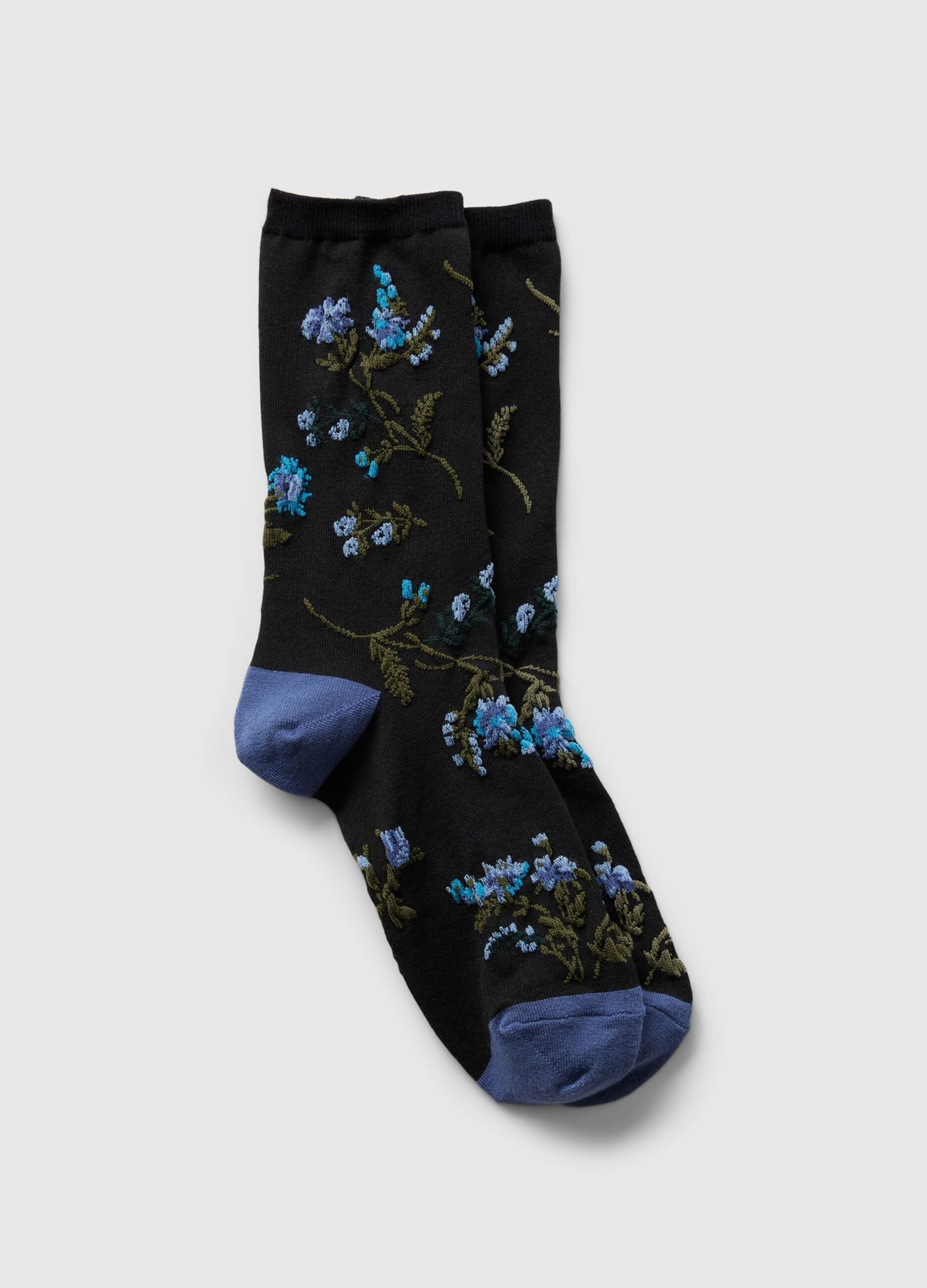 Short socks with floral embroidery