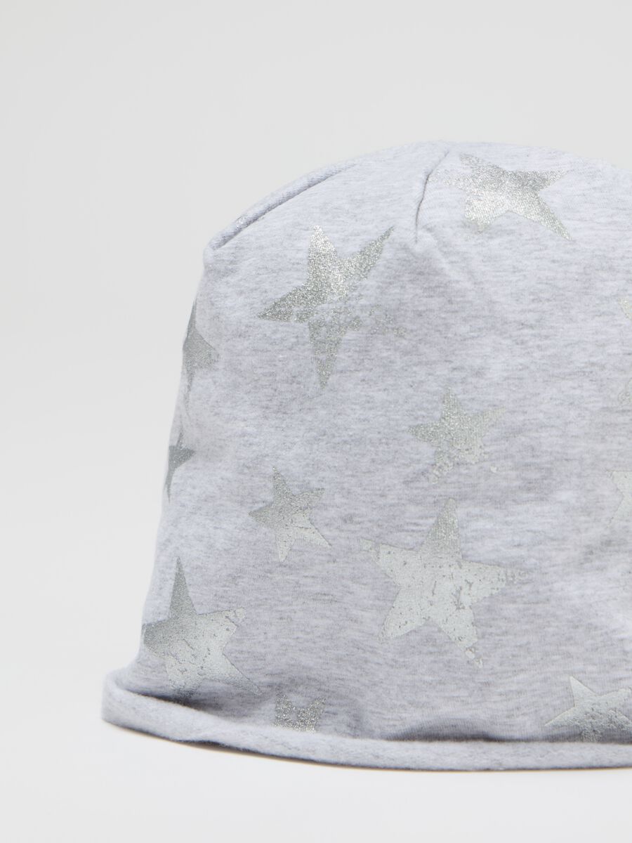 Organic cotton fleece hat with stars print_2