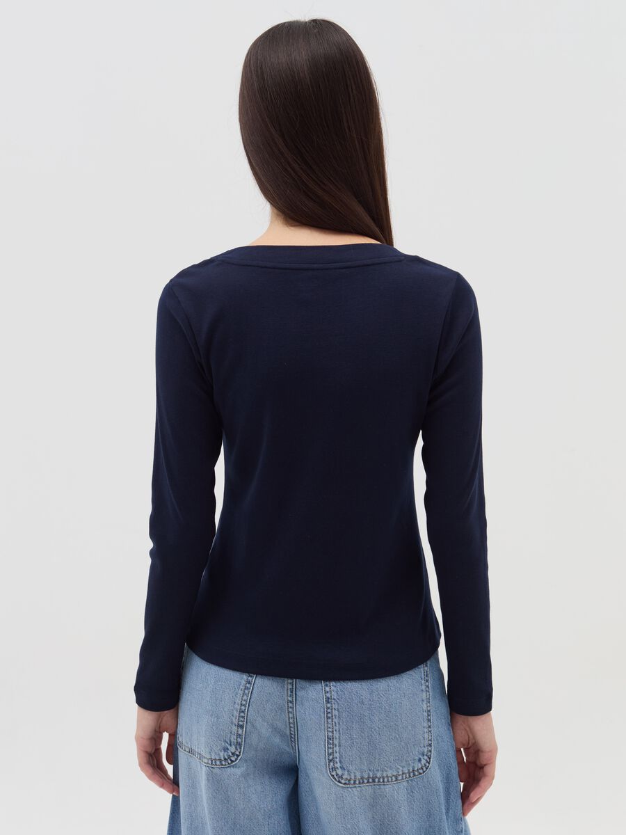 Long-sleeved T-shirt with granddad neckline_2