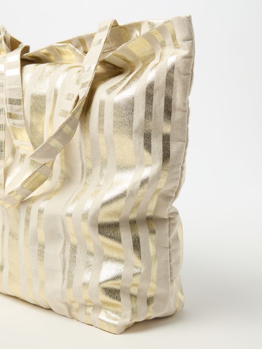 Shopping bag with foil stripes_1