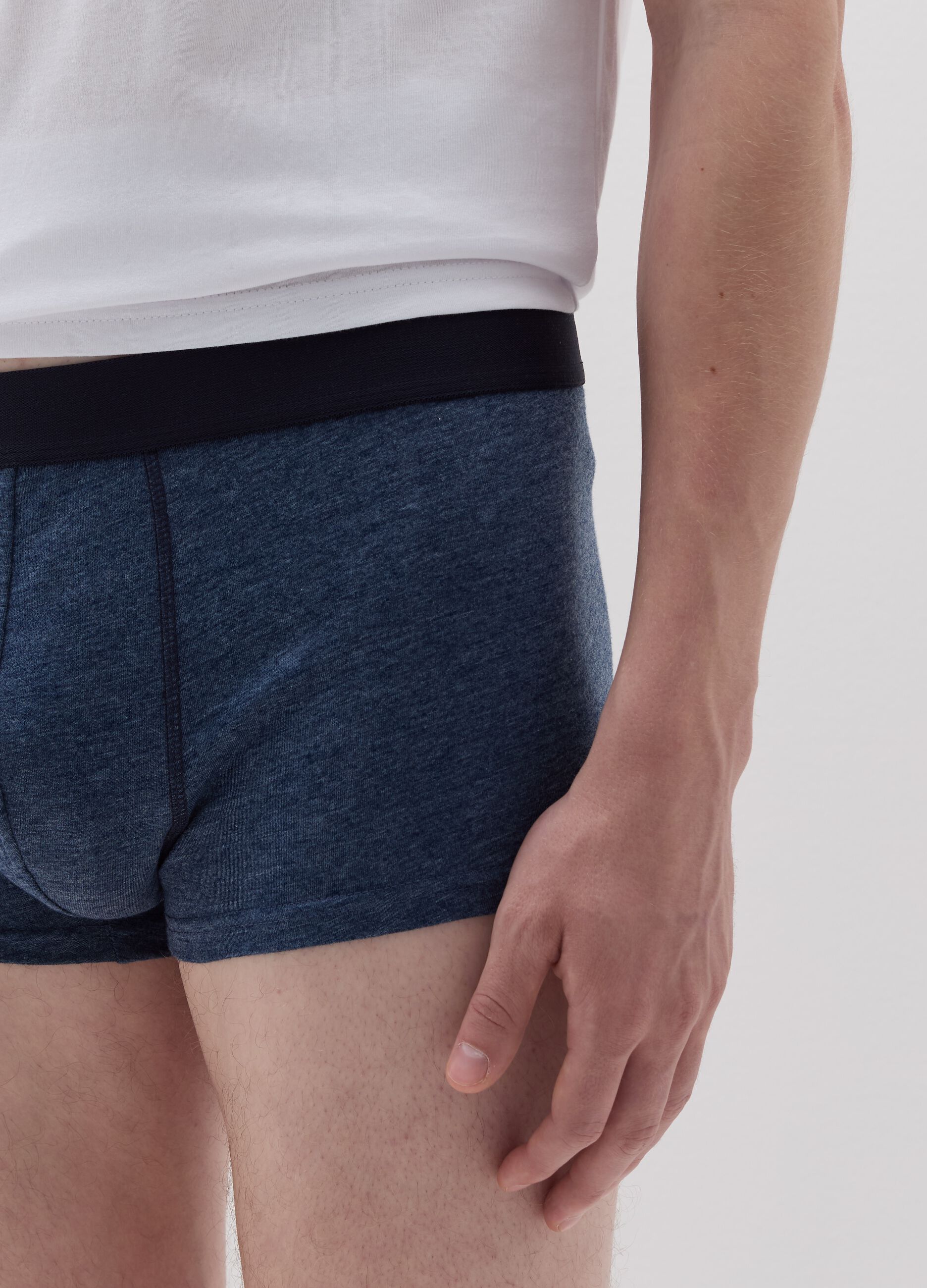 Five-pack solid colour boxer shorts in organic cotton