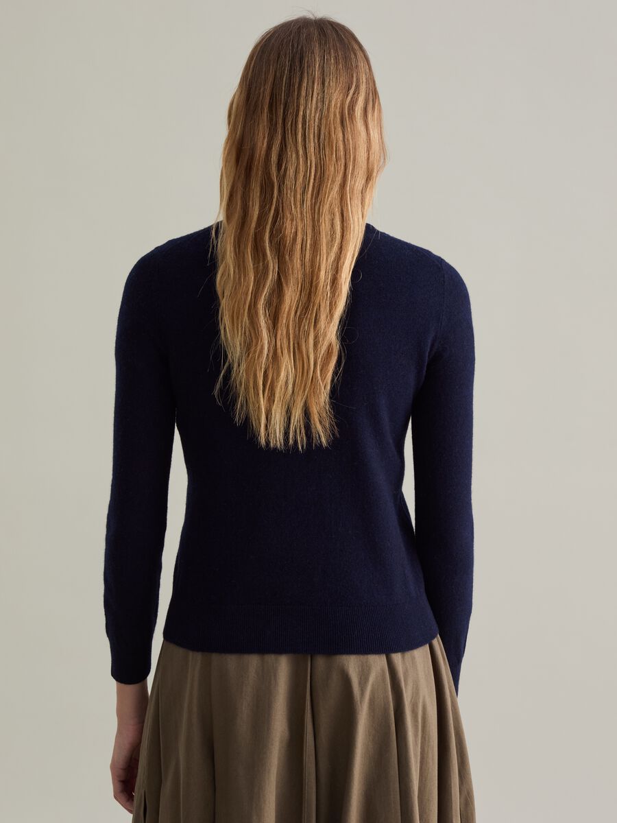 Wool pullover with round neck_2