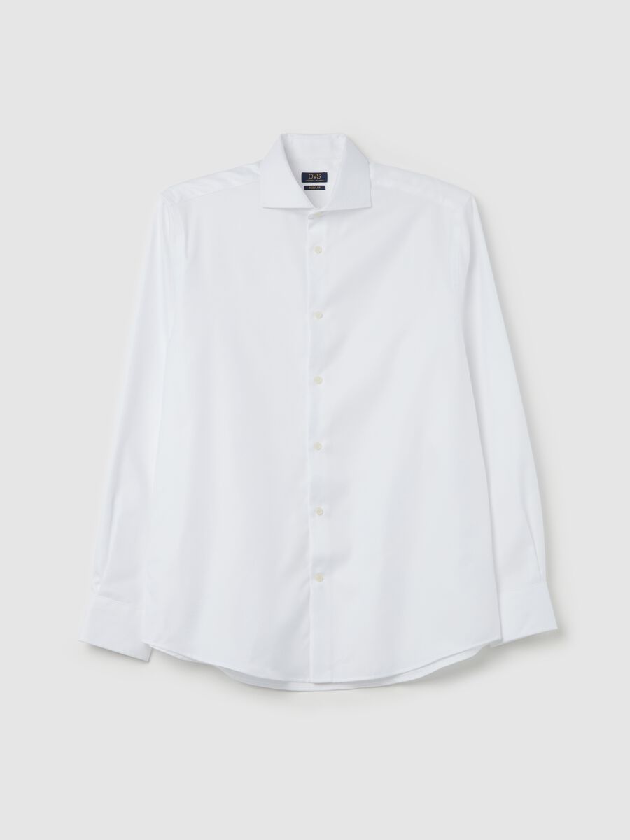 Regular-fit shirt with cut-away collar_4