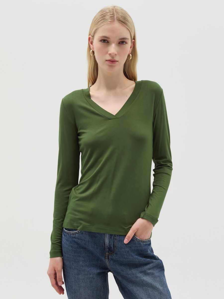 Stretch viscose T-shirt with V neck_1