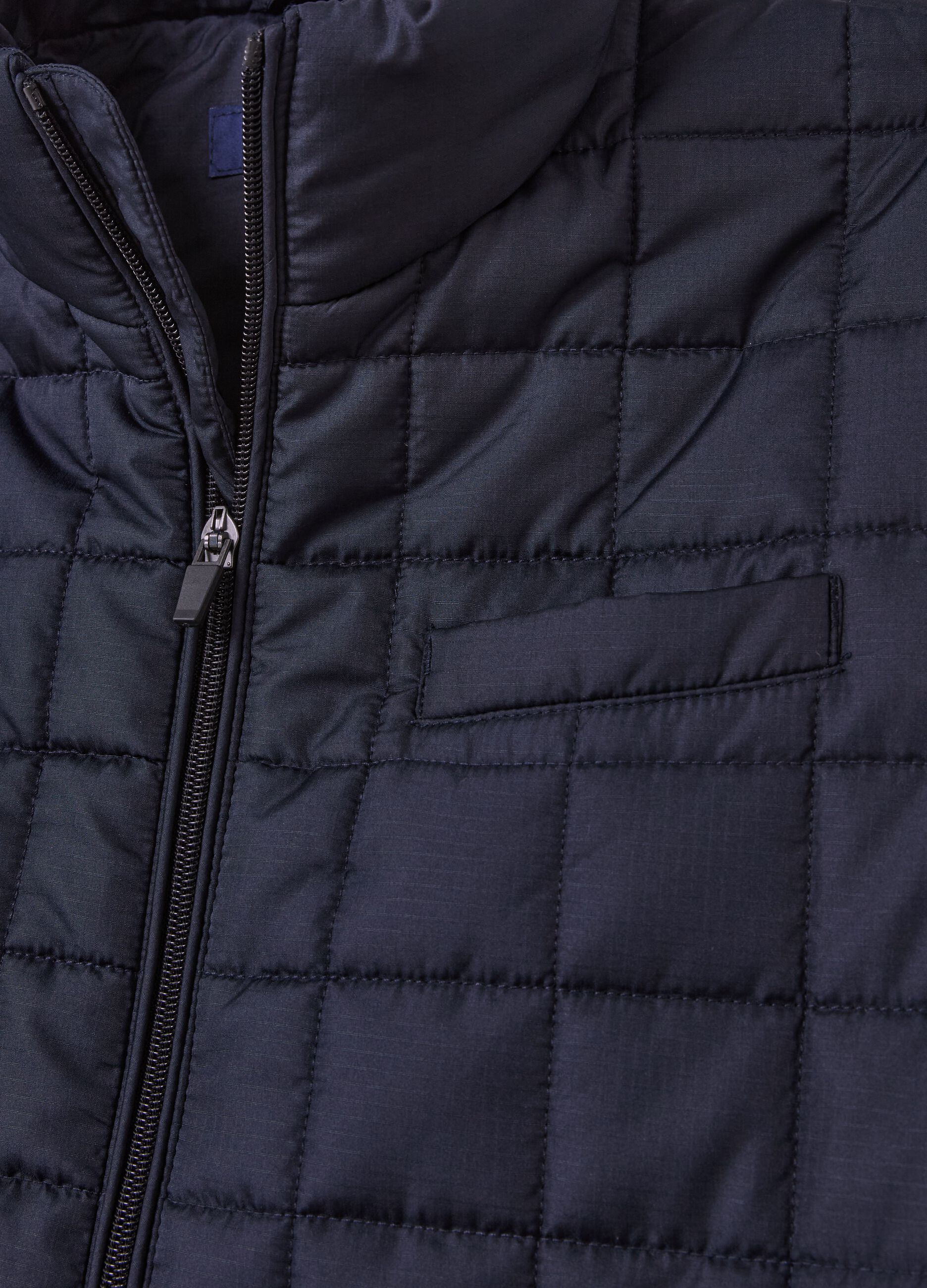 Contemporary gilet with ripstop weave