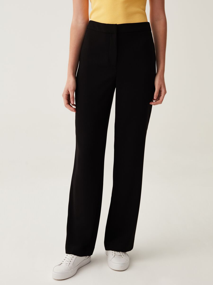 Flare-fit cropped trousers_1