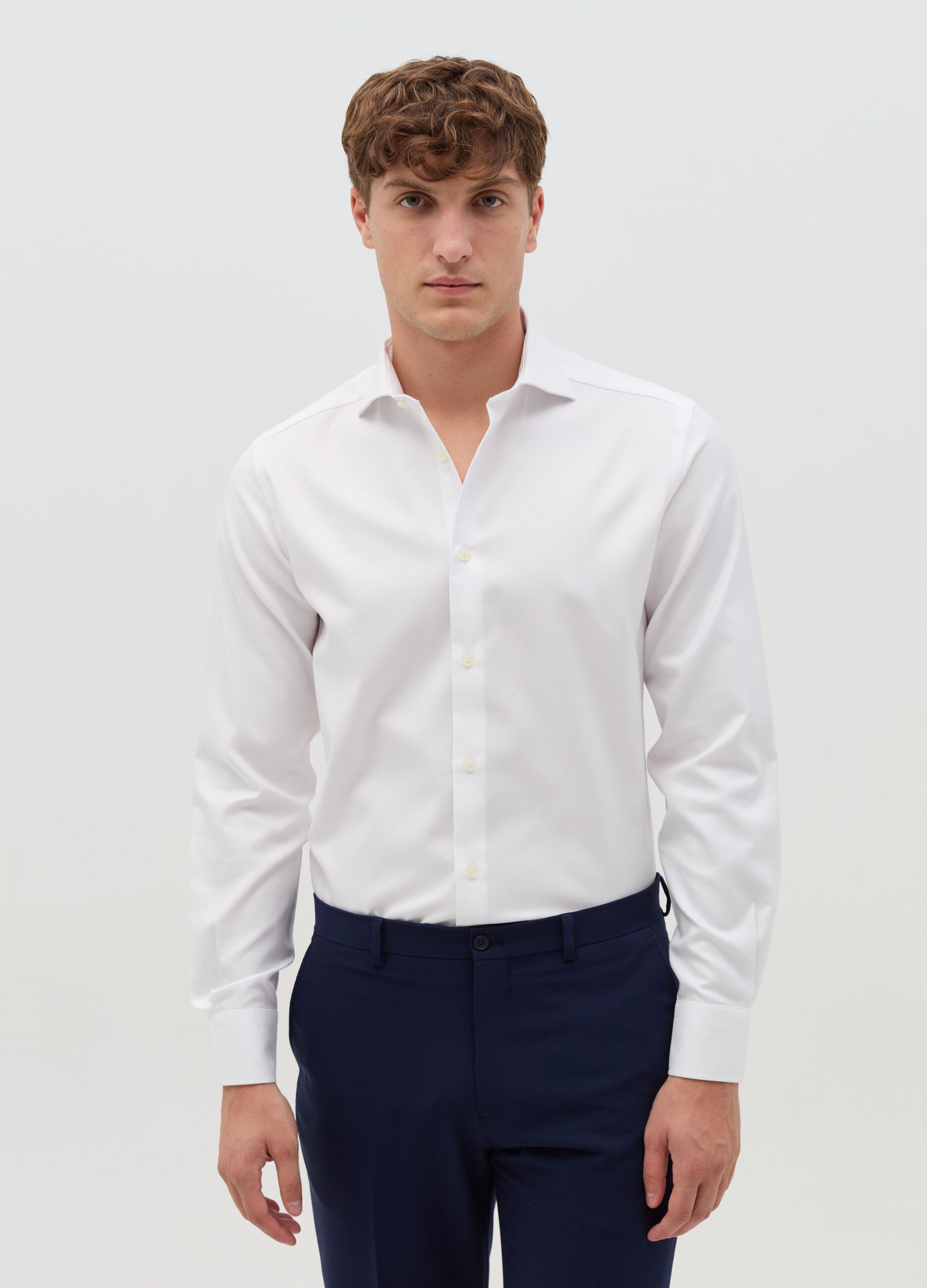 Slim-fit shirt with bluff collar