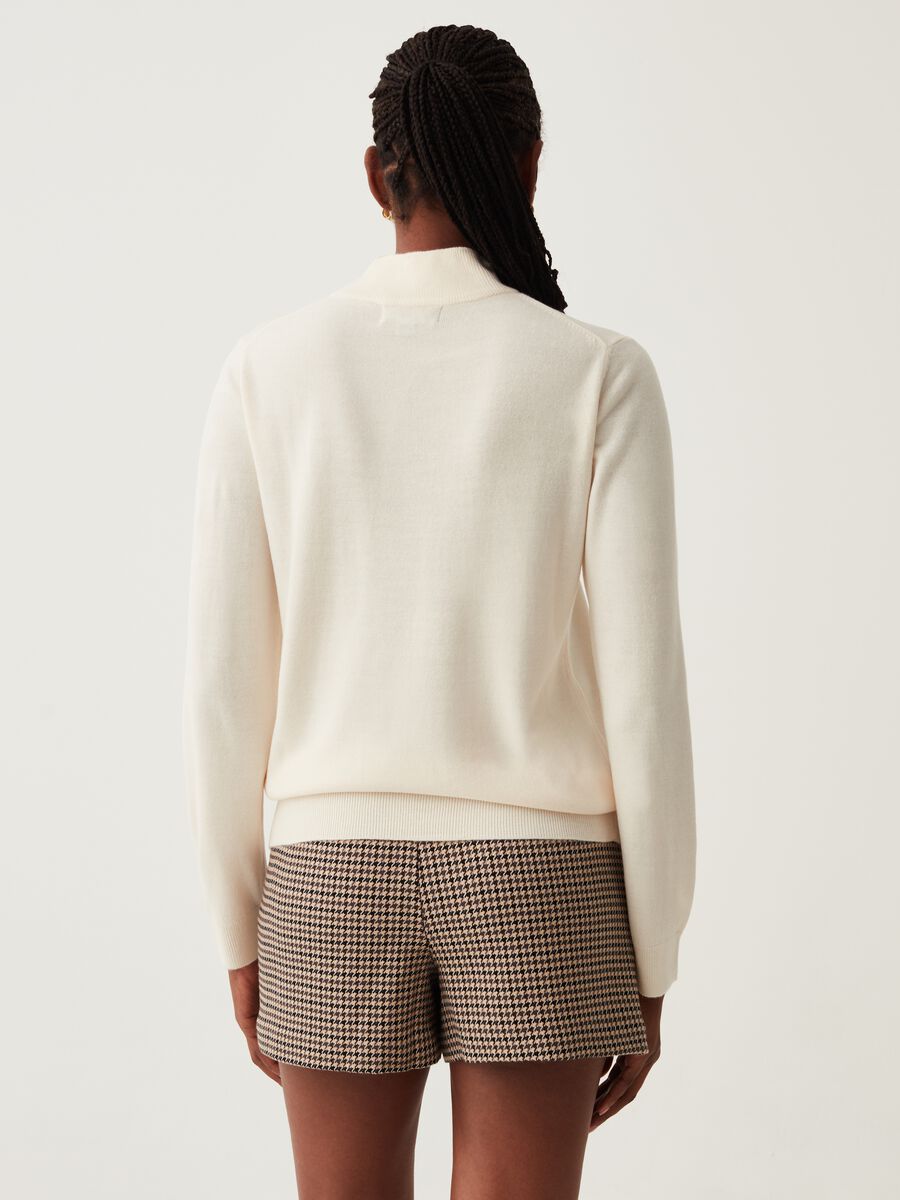 Pullover with mock neck_2