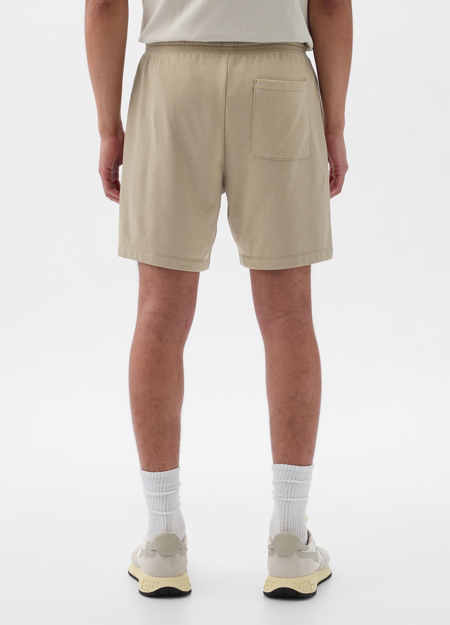 Jogger shorts in fleece with maxi logo print