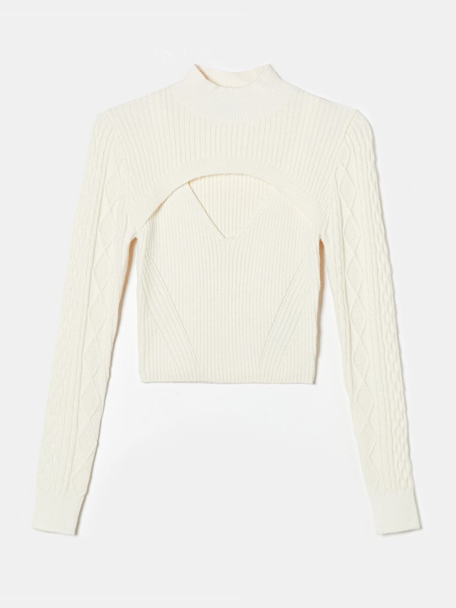 Cropped pullover with cut-out detail_3