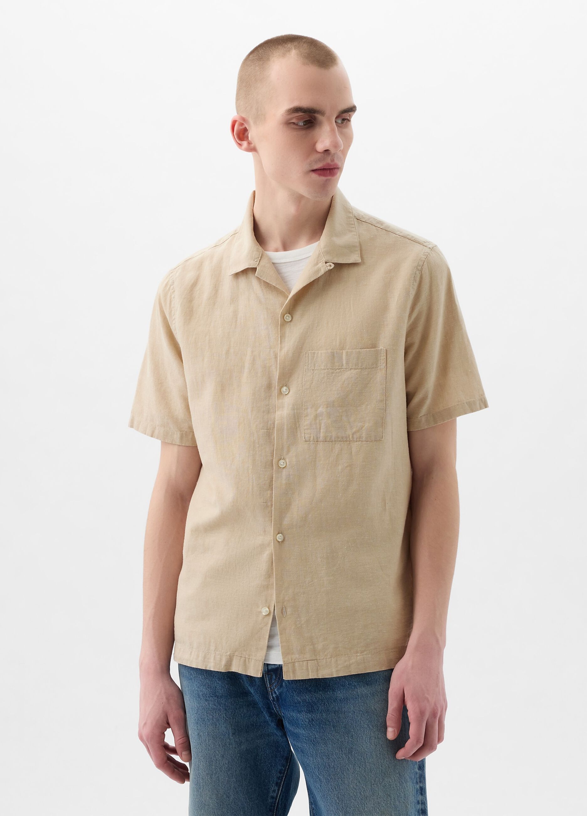 Linen and cotton short-sleeved shirt