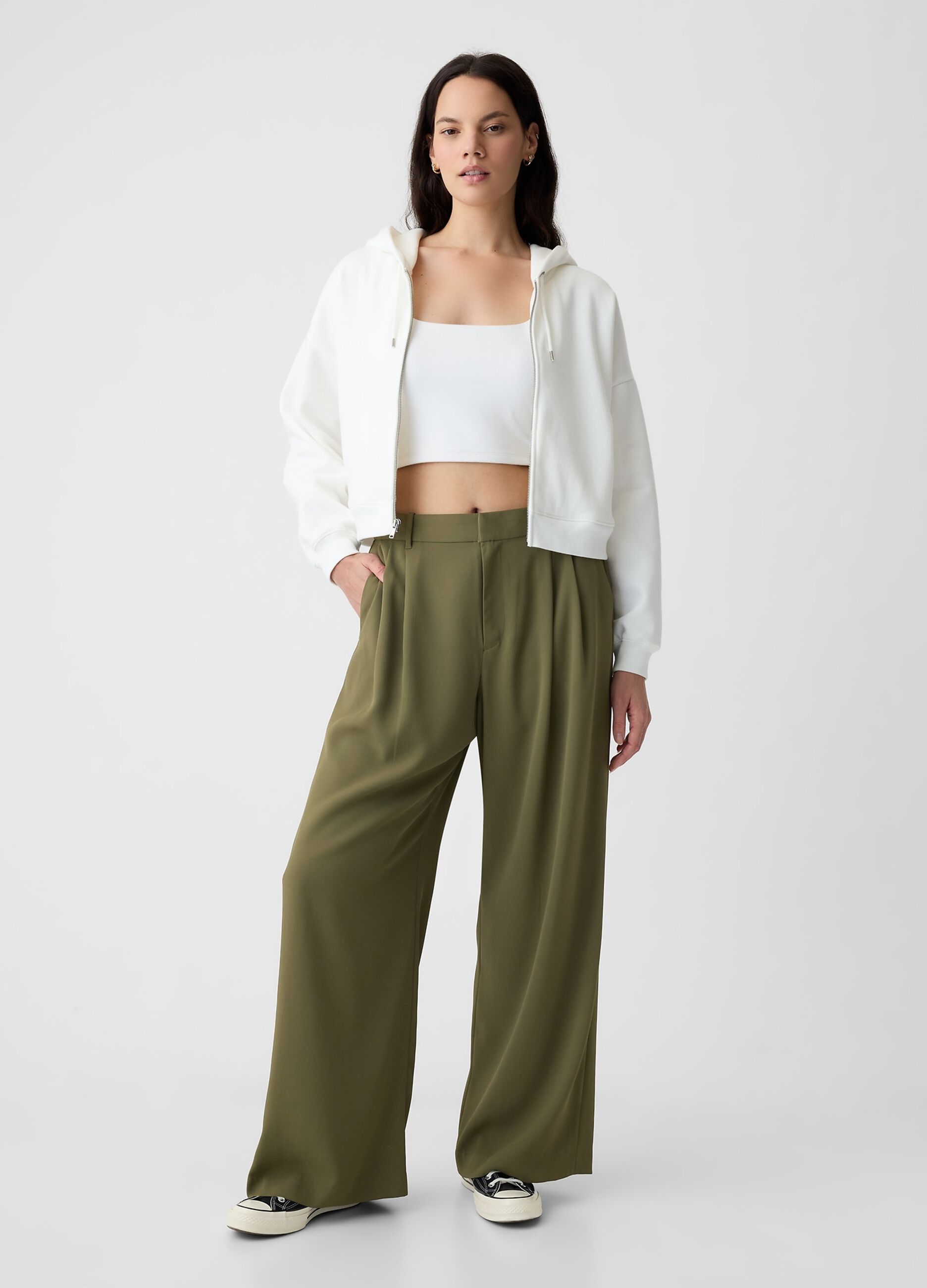 Wide-leg trousers with high waist and darts