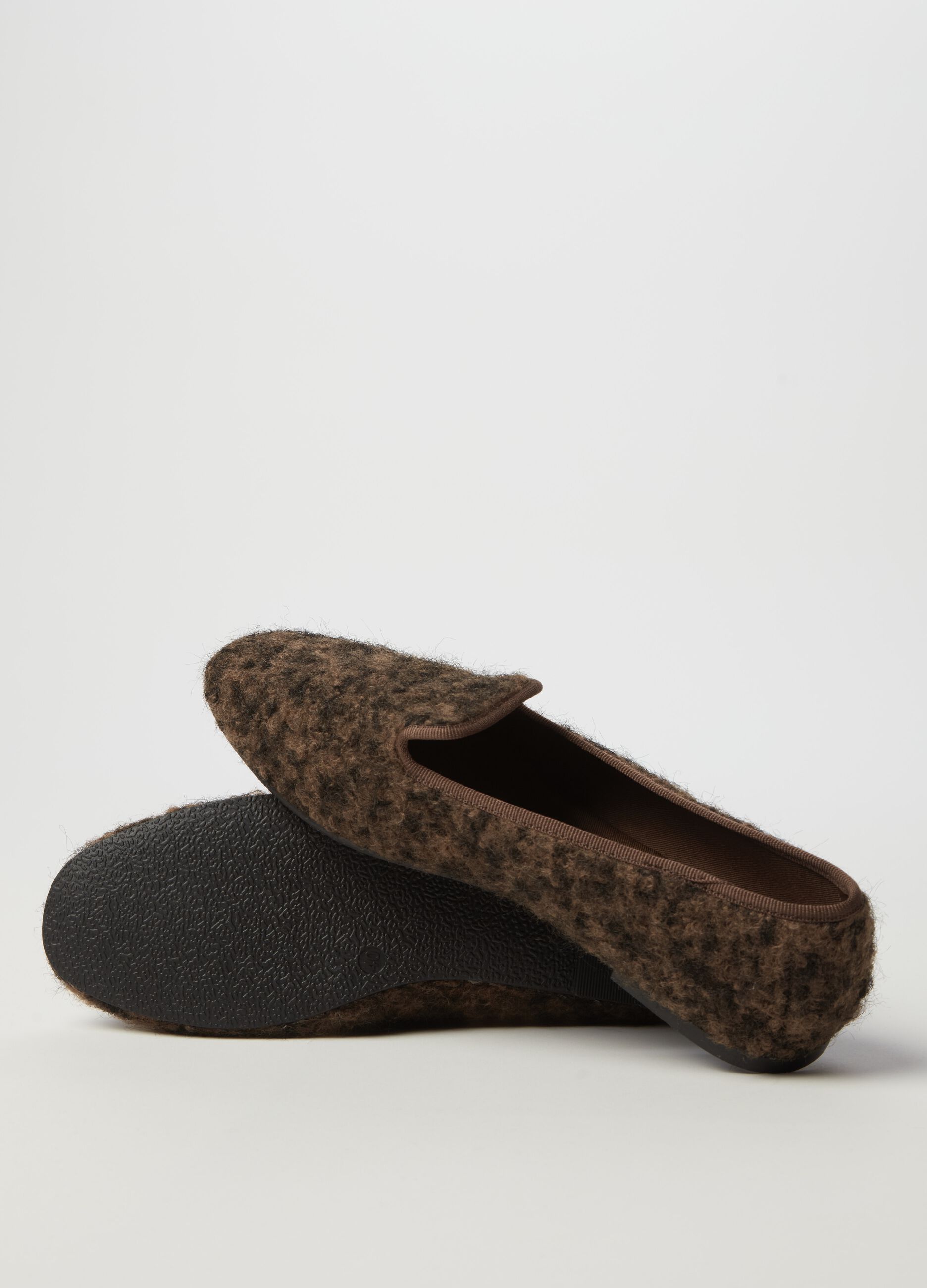 Bouclé-effect slipper shoes