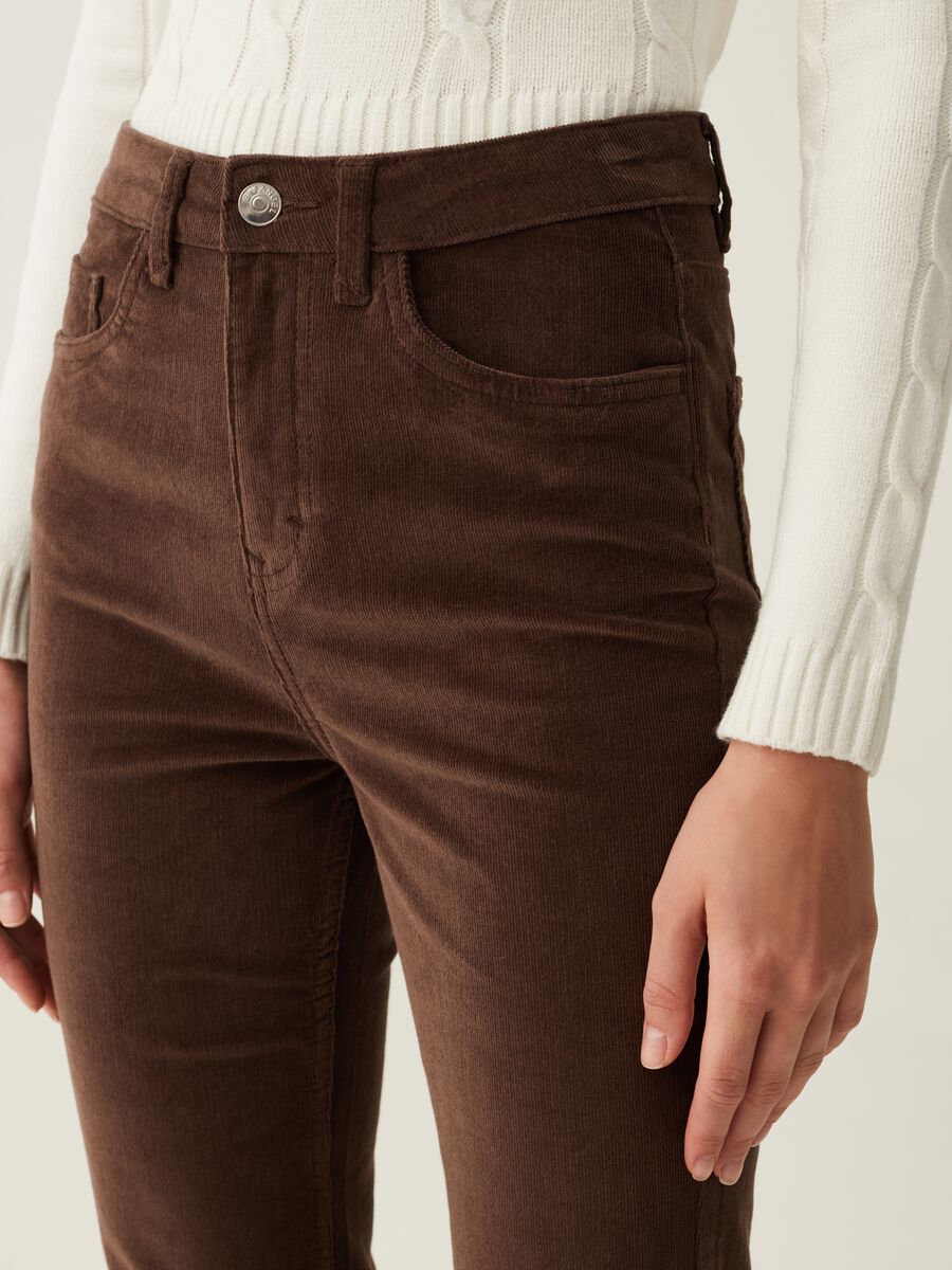 Flare-fit corduroy trousers_3