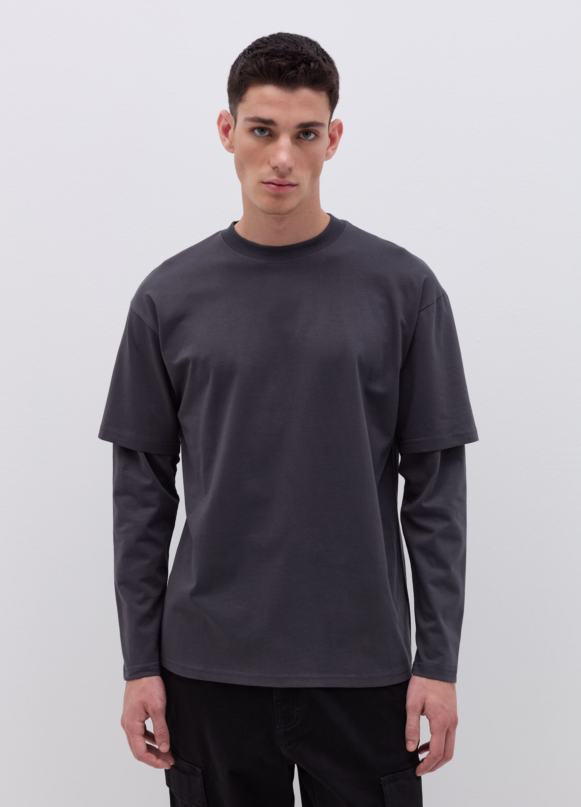 Double-sided T-shirt with layered sleeves