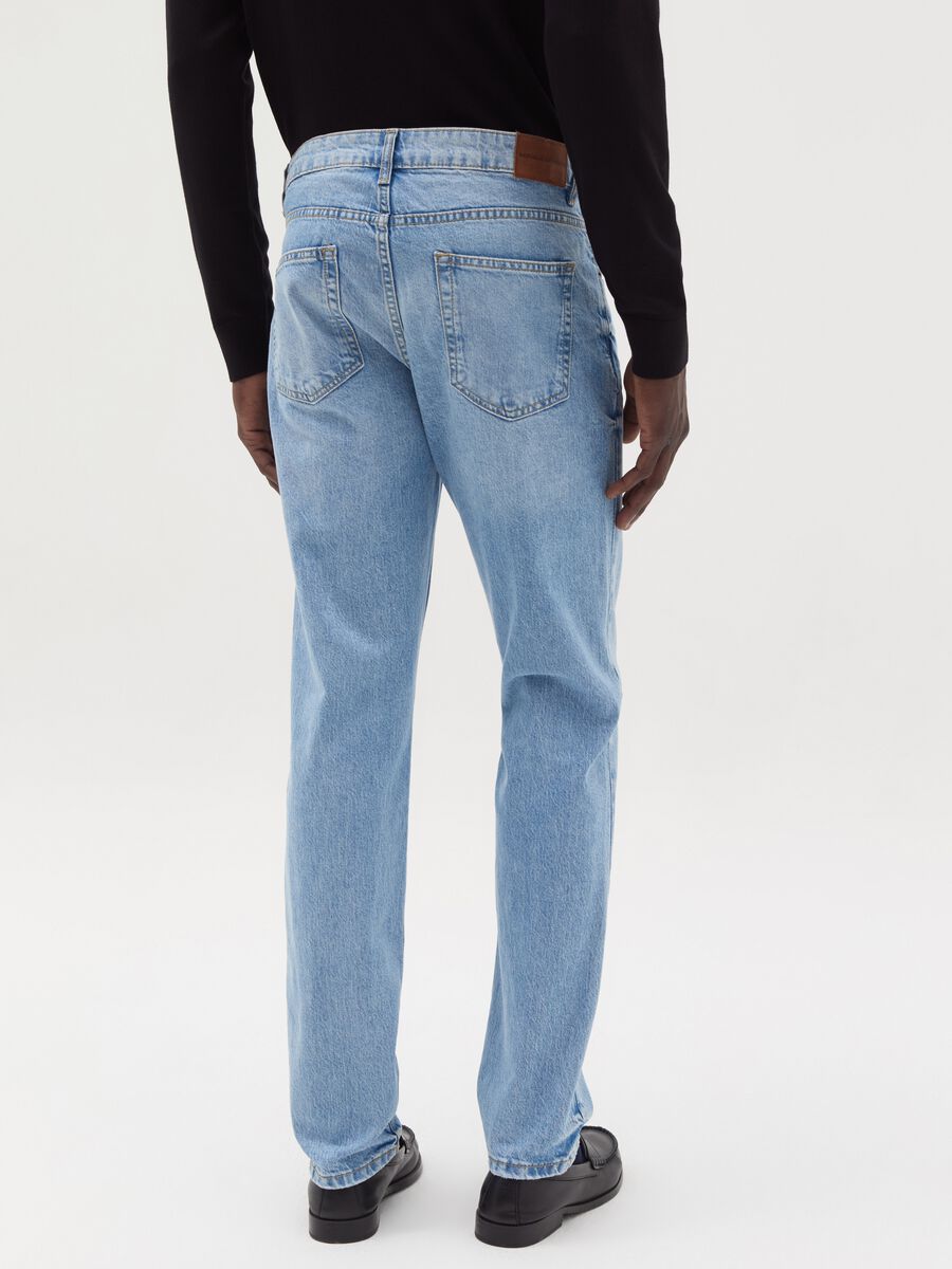 Slim-fit acid-wash jeans with fading_2