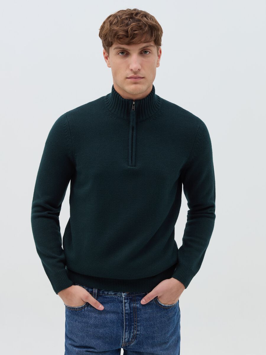 Pullover with high neck and half zip_1