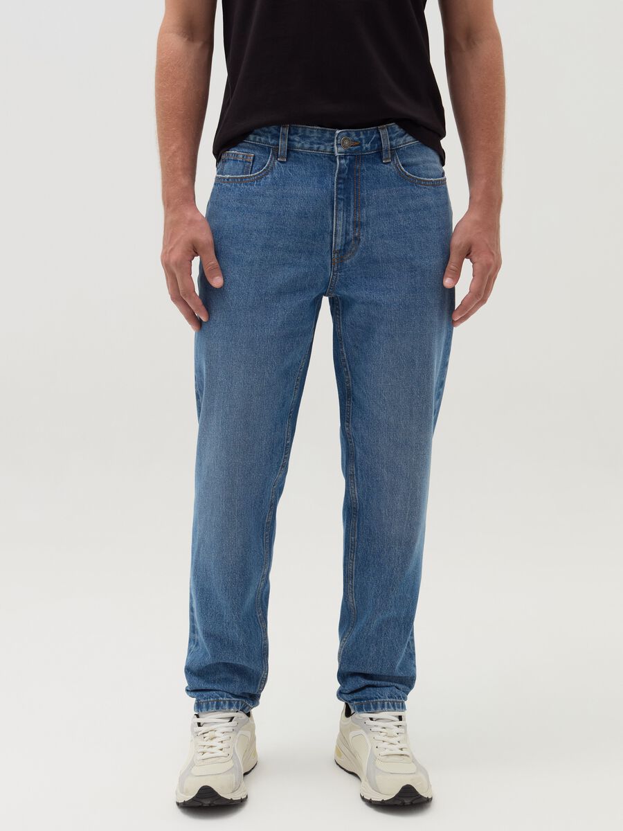 Relaxed-fit jeans with five pockets_1