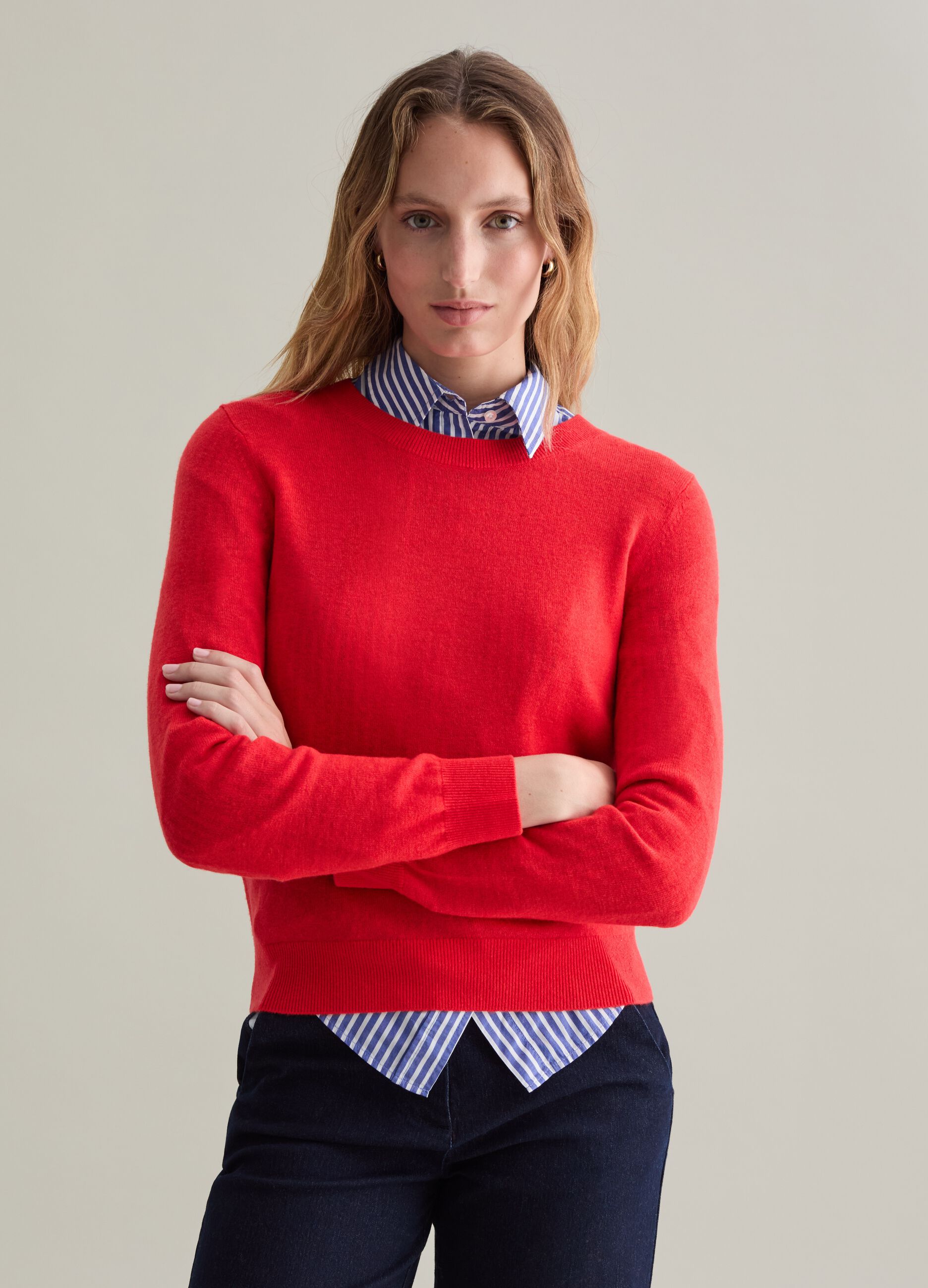 Wool pullover with round neck