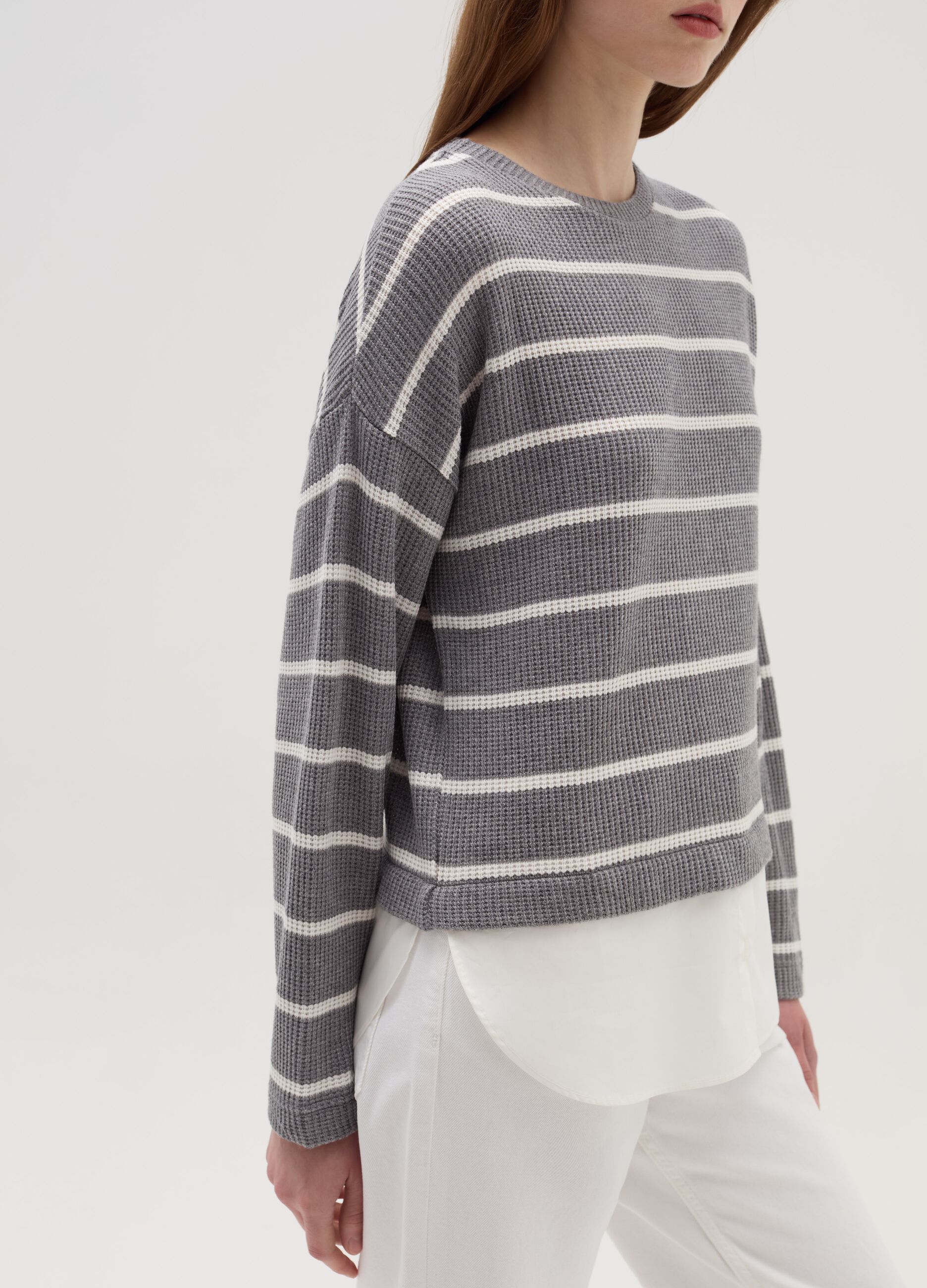 Long-sleeved T-shirt with micro waffle weave