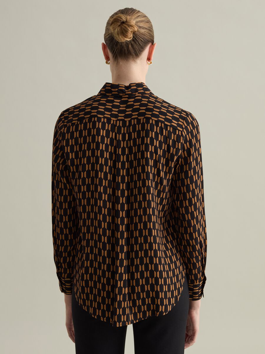 Contemporary viscose shirt with print_2