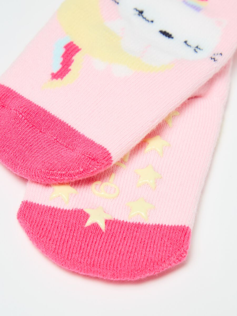 Two-pair pack slipper socks with unicorn kitten design_2