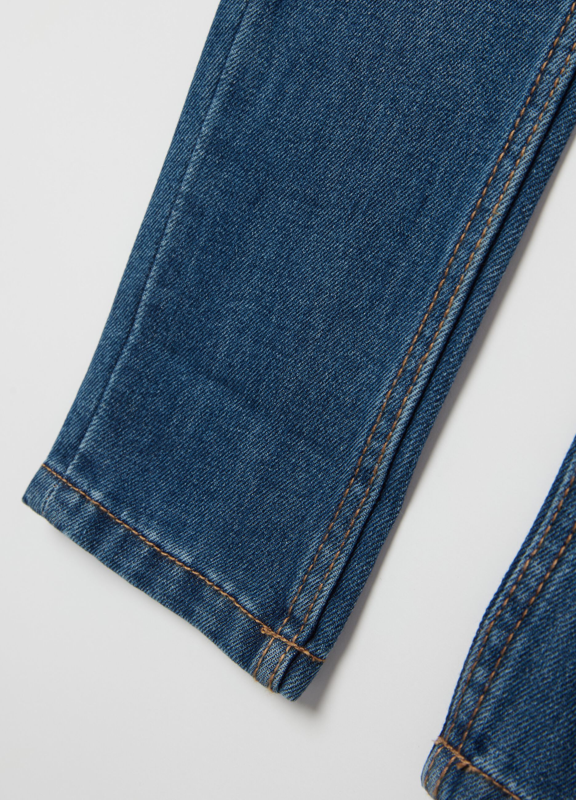 Five-pocket,straight-fit jeans