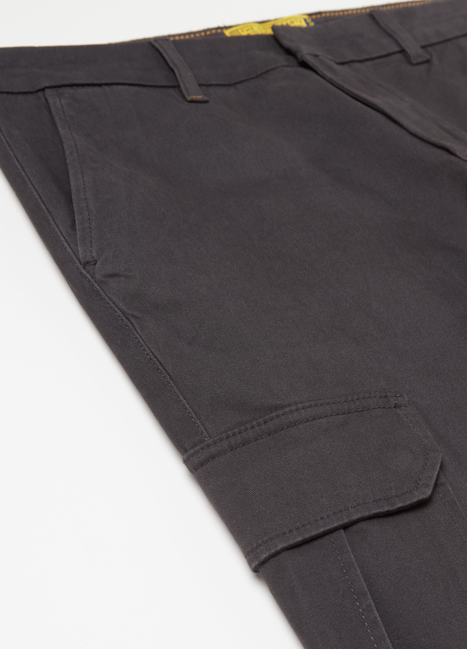 Slim-fit cargo trousers