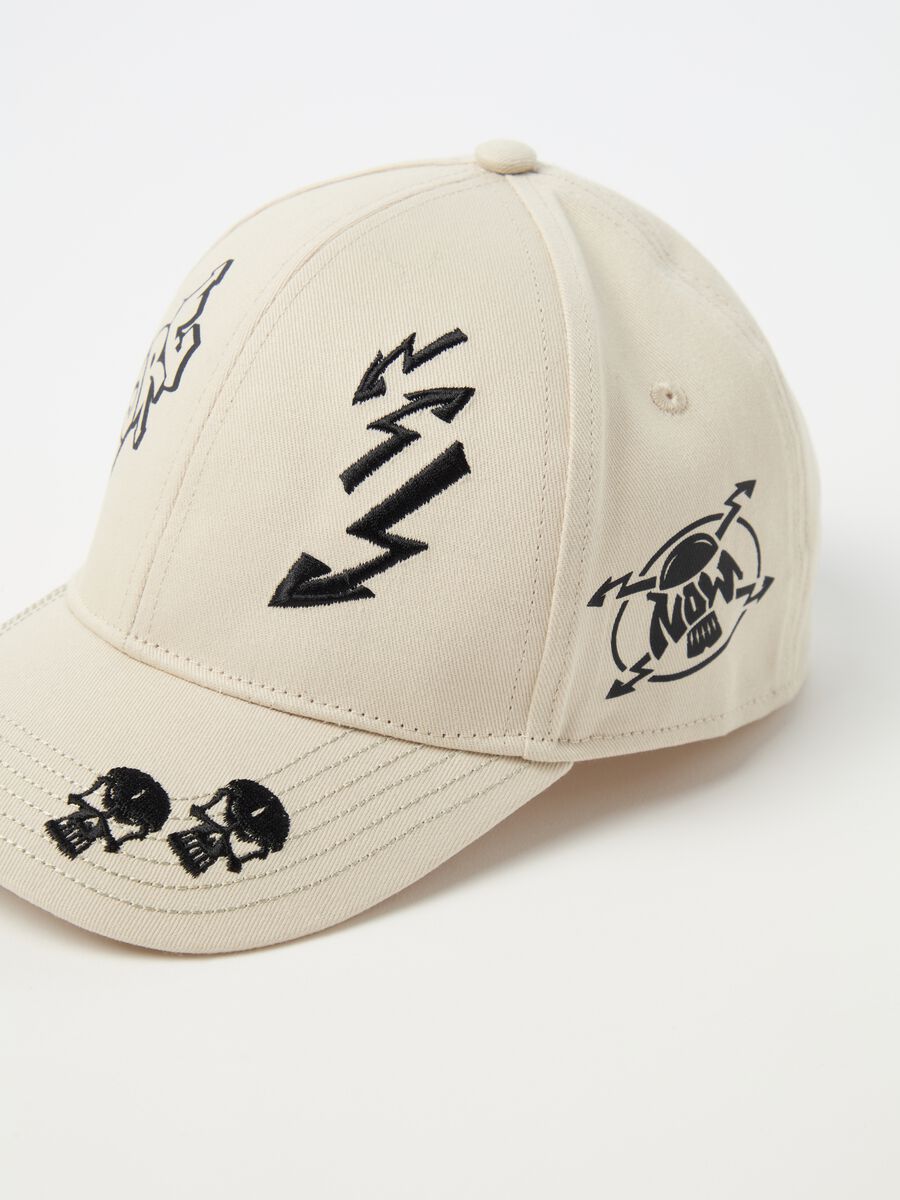 Baseball cap with lettering print_1
