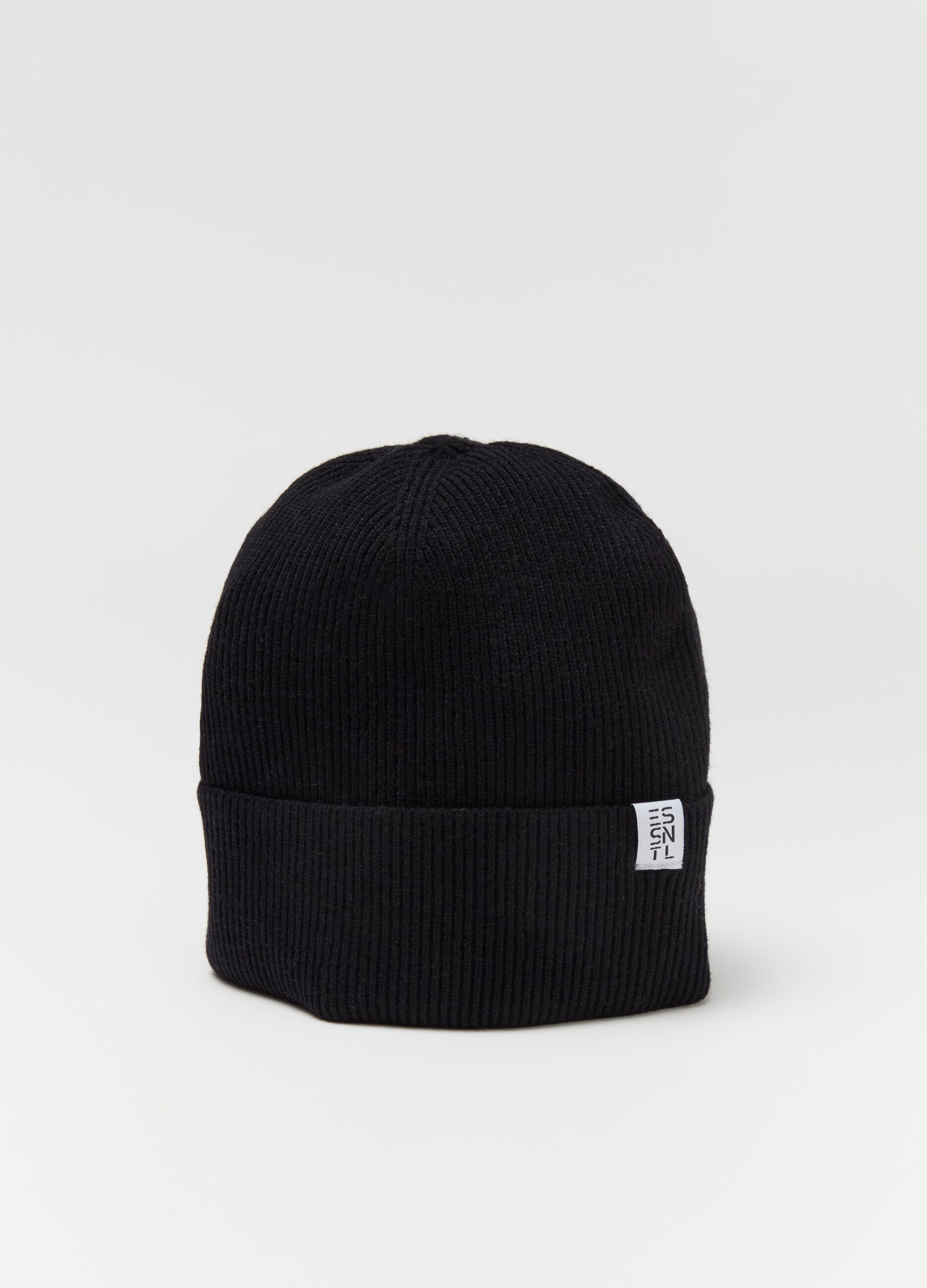 Essential ribbed hat with fold