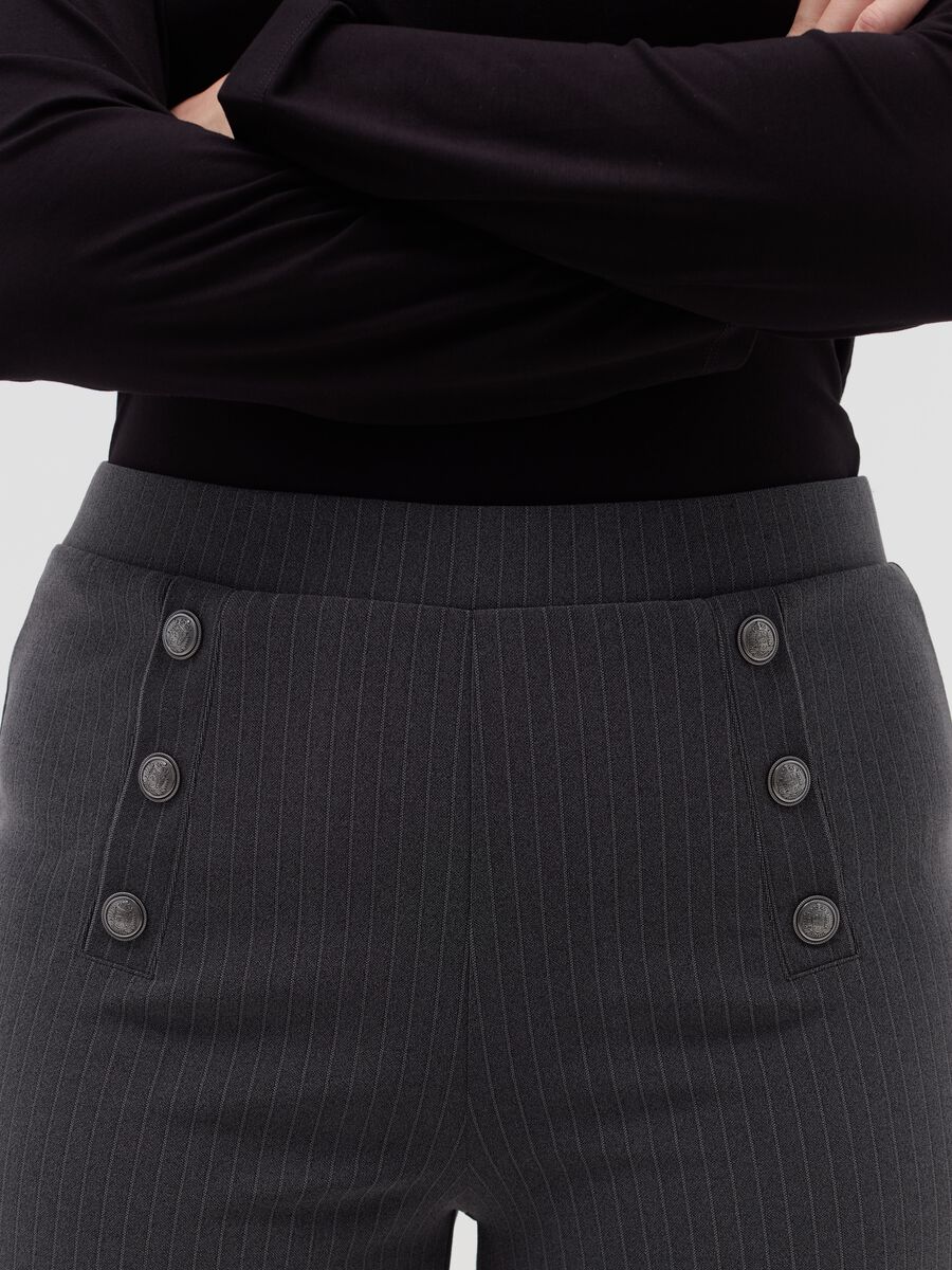 Wide trousers with buttons_2