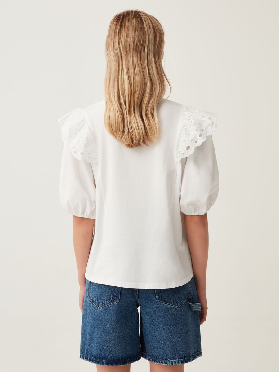 T-shirt with broderie anglaise lace frills_2