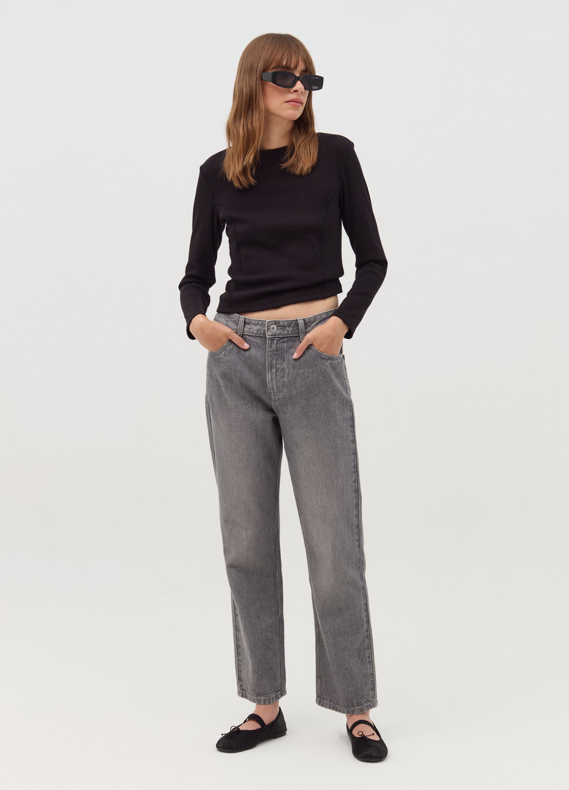 Five-pocket,straight-fit jeans