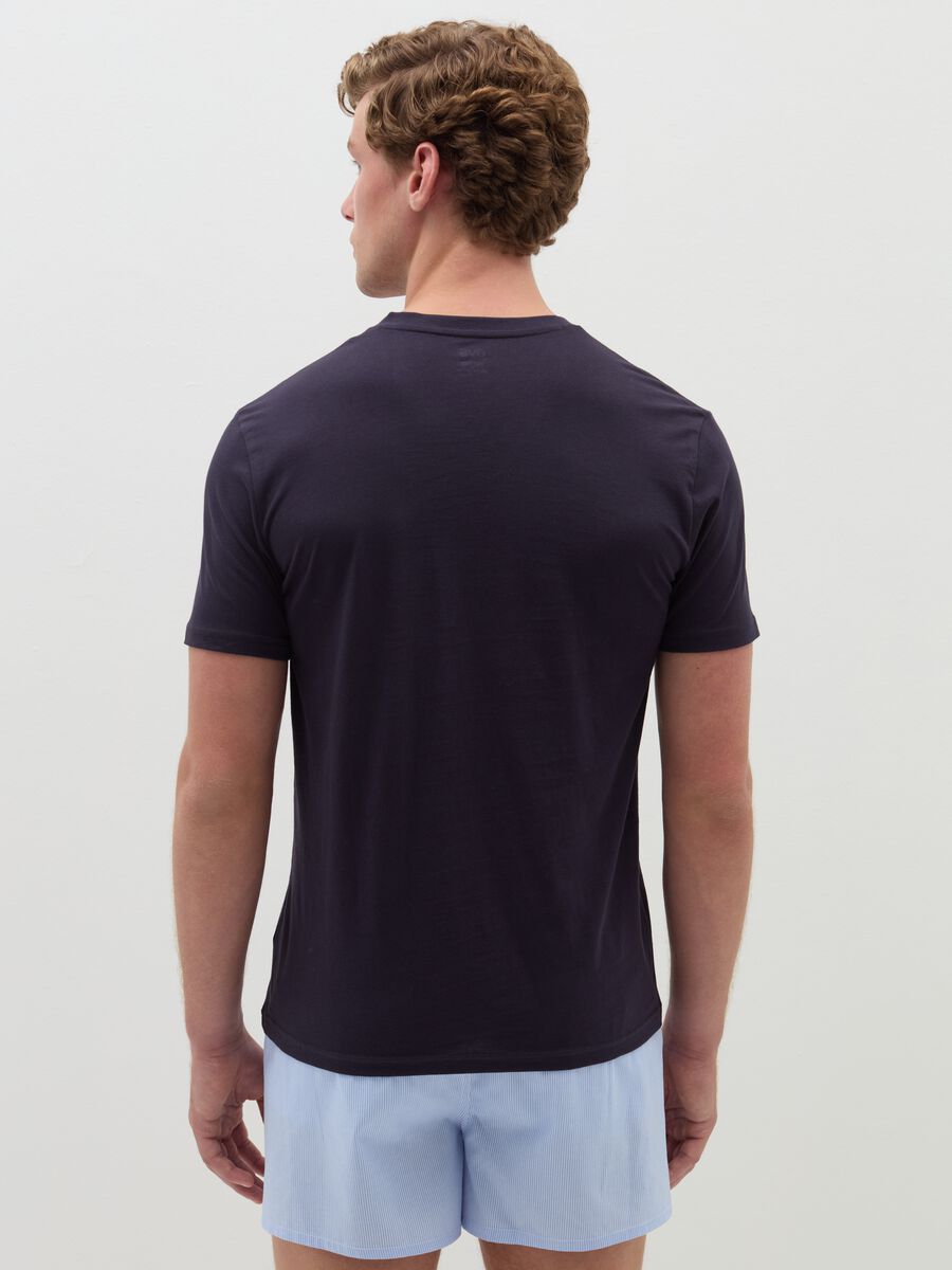 Organic cotton undershirt with V neck_2