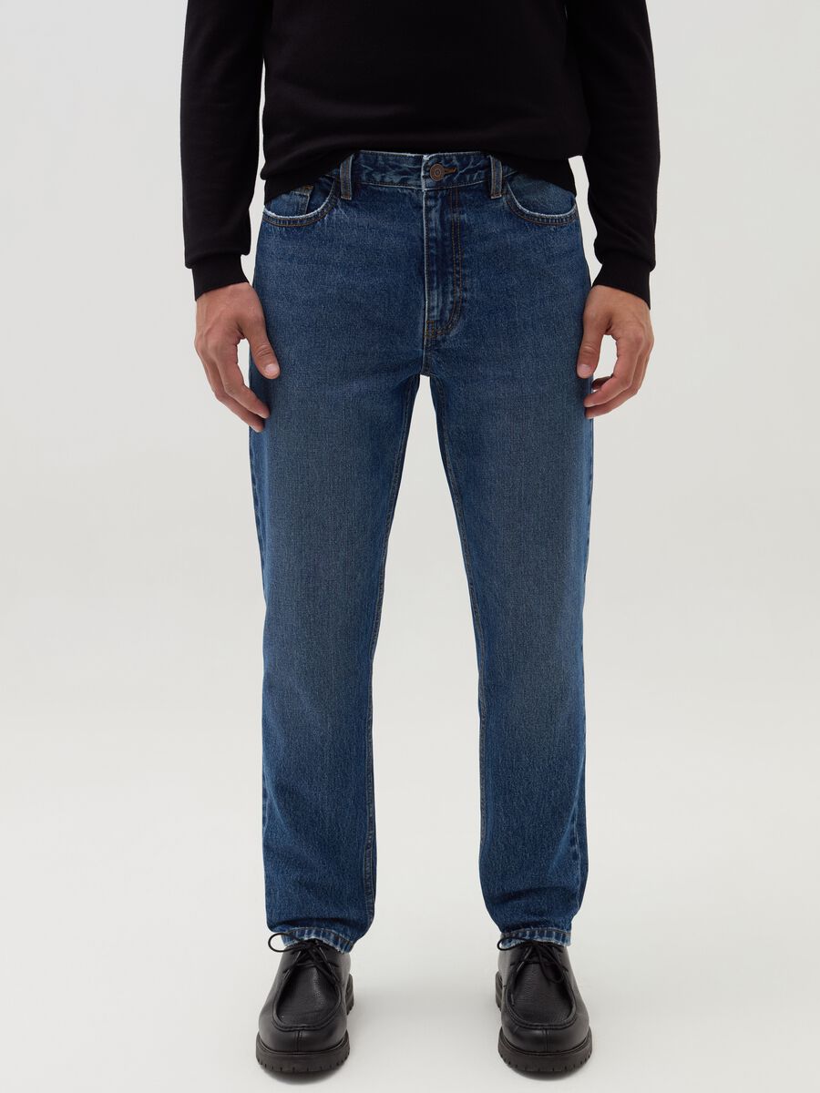 Relaxed-fit jeans with five pockets_1