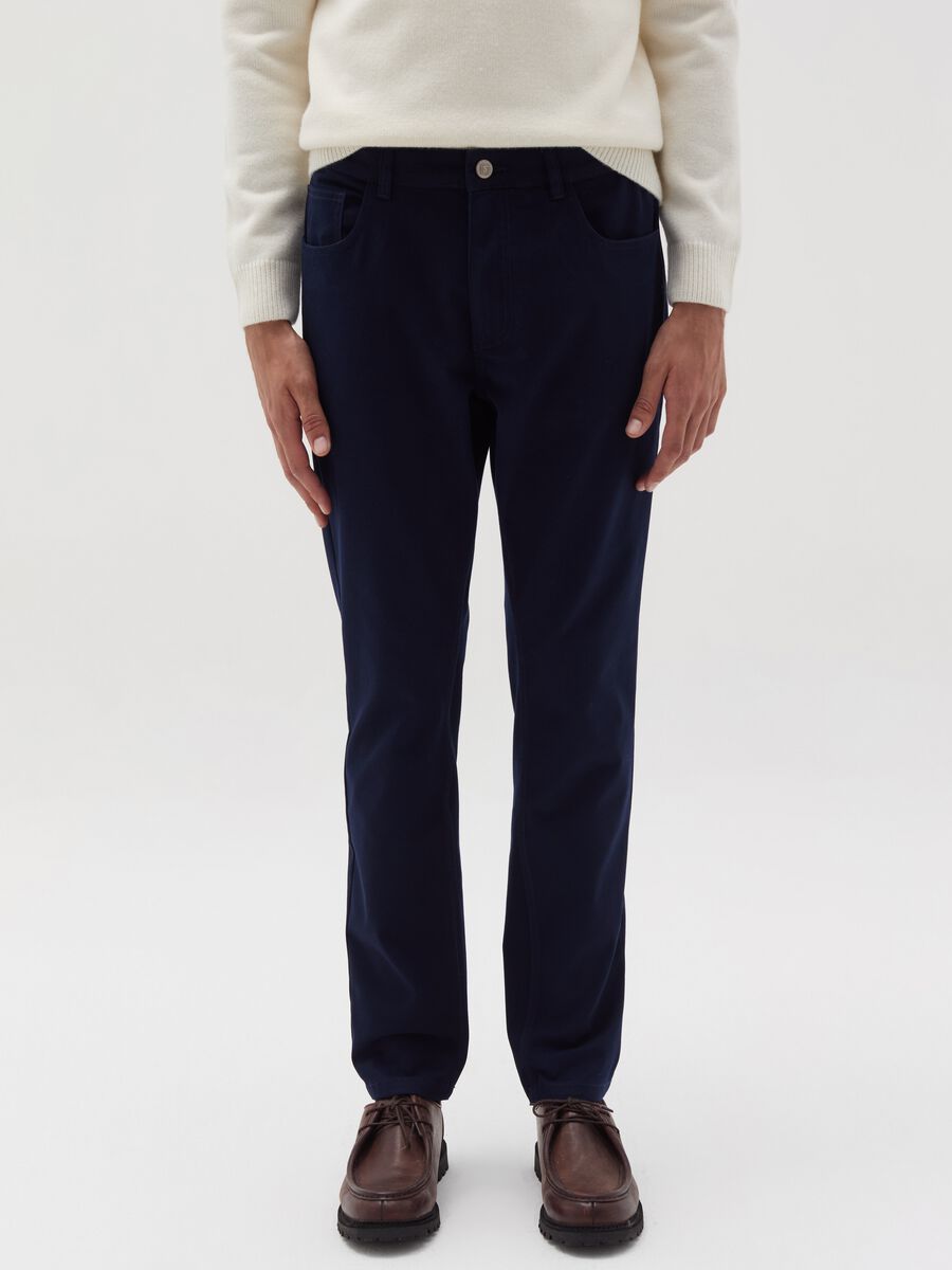 Slim-fit twill trousers with five pockets_1