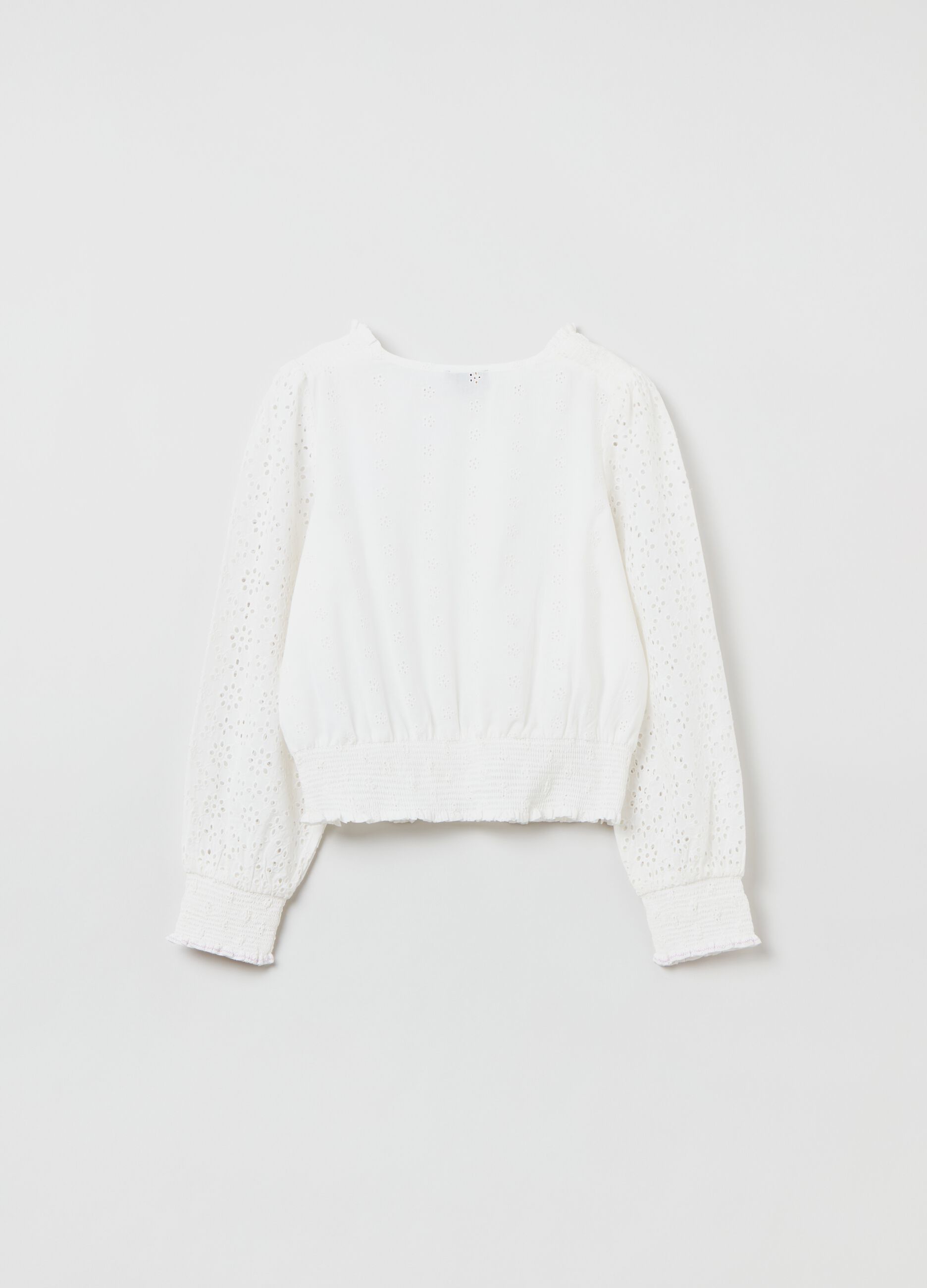 Blouse in cotton broderie anglaise
