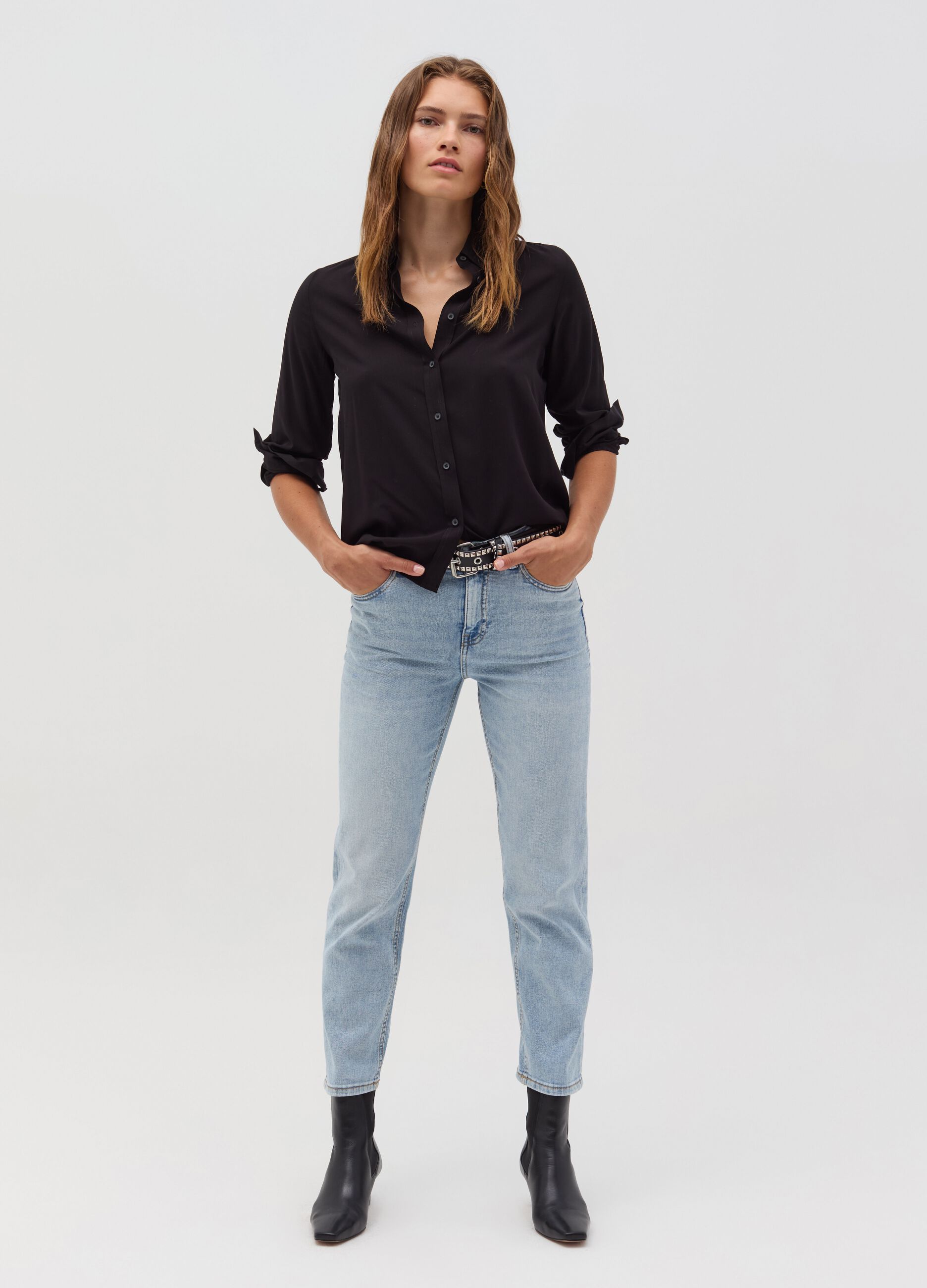 Straight-fit stretch jeans with five pockets