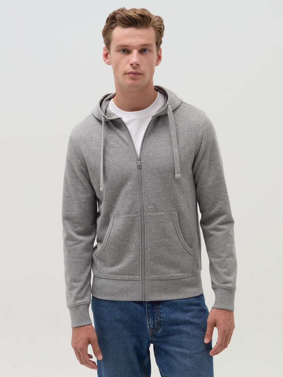 Full-zip sweatshirt with hood_1