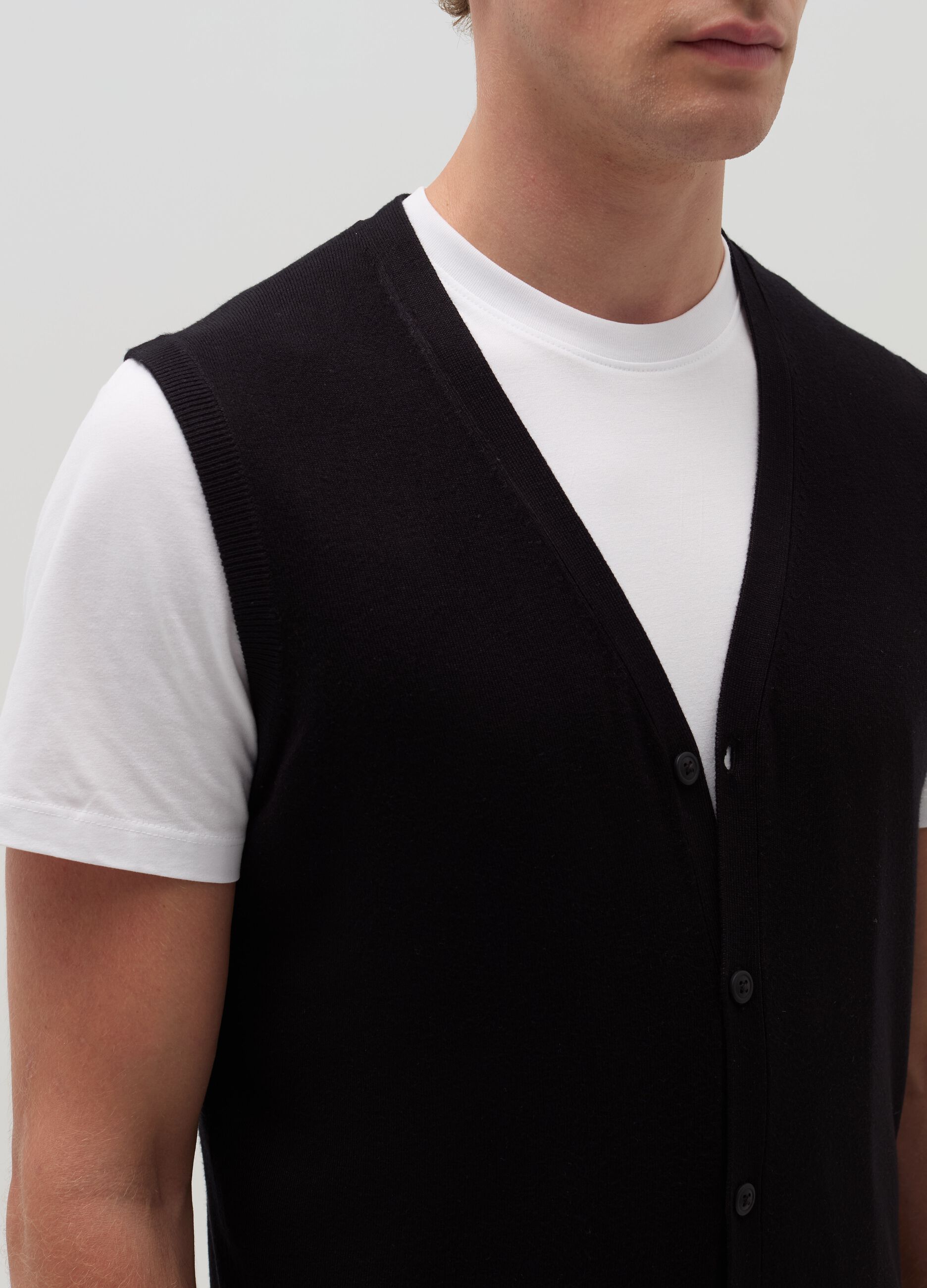 Gilet with V neck