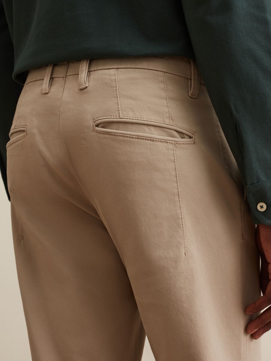 Stretch cotton chinos_3