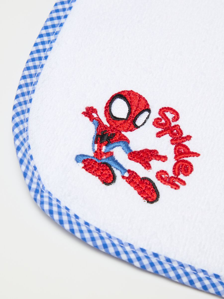 Baby bib and towel set with Spidey embroidery_2