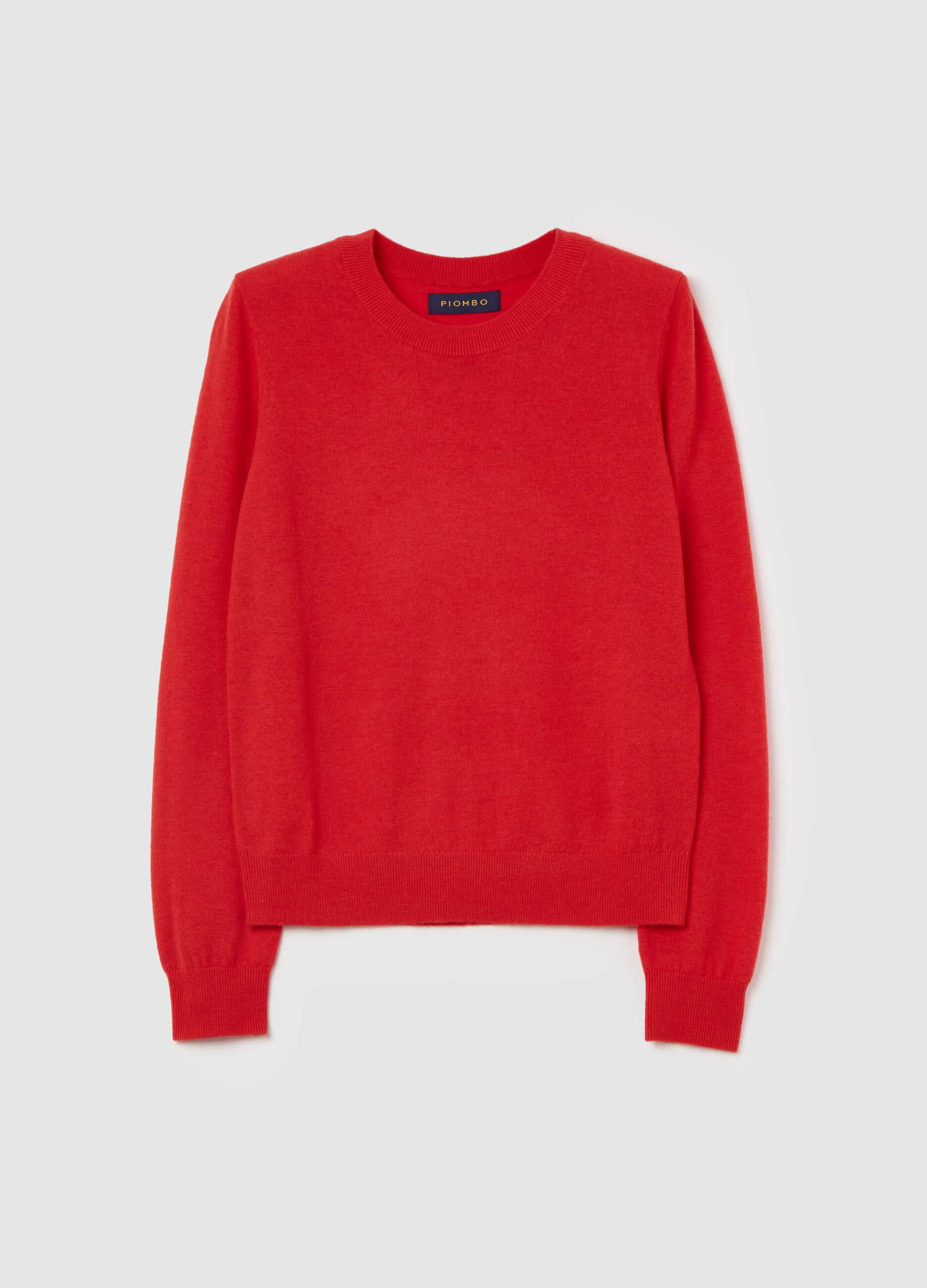 Wool pullover with round neck