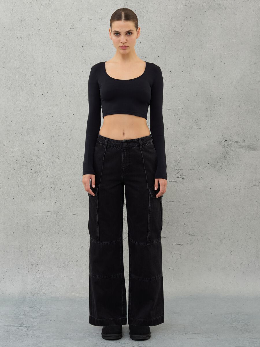 Cut Out Crop Longsleeve Black_4